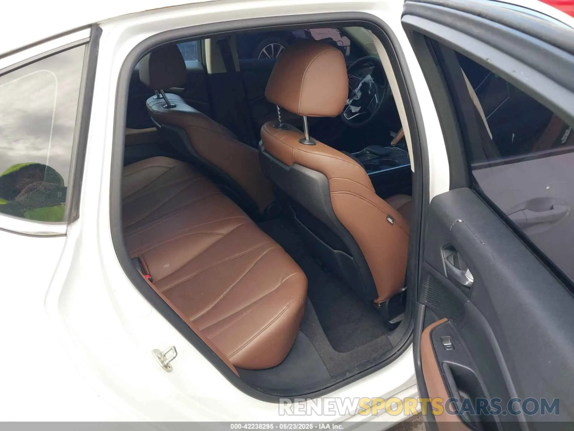 8 Photograph of a damaged car 19UUB5F4XMA003461 ACURA TLX 2021
