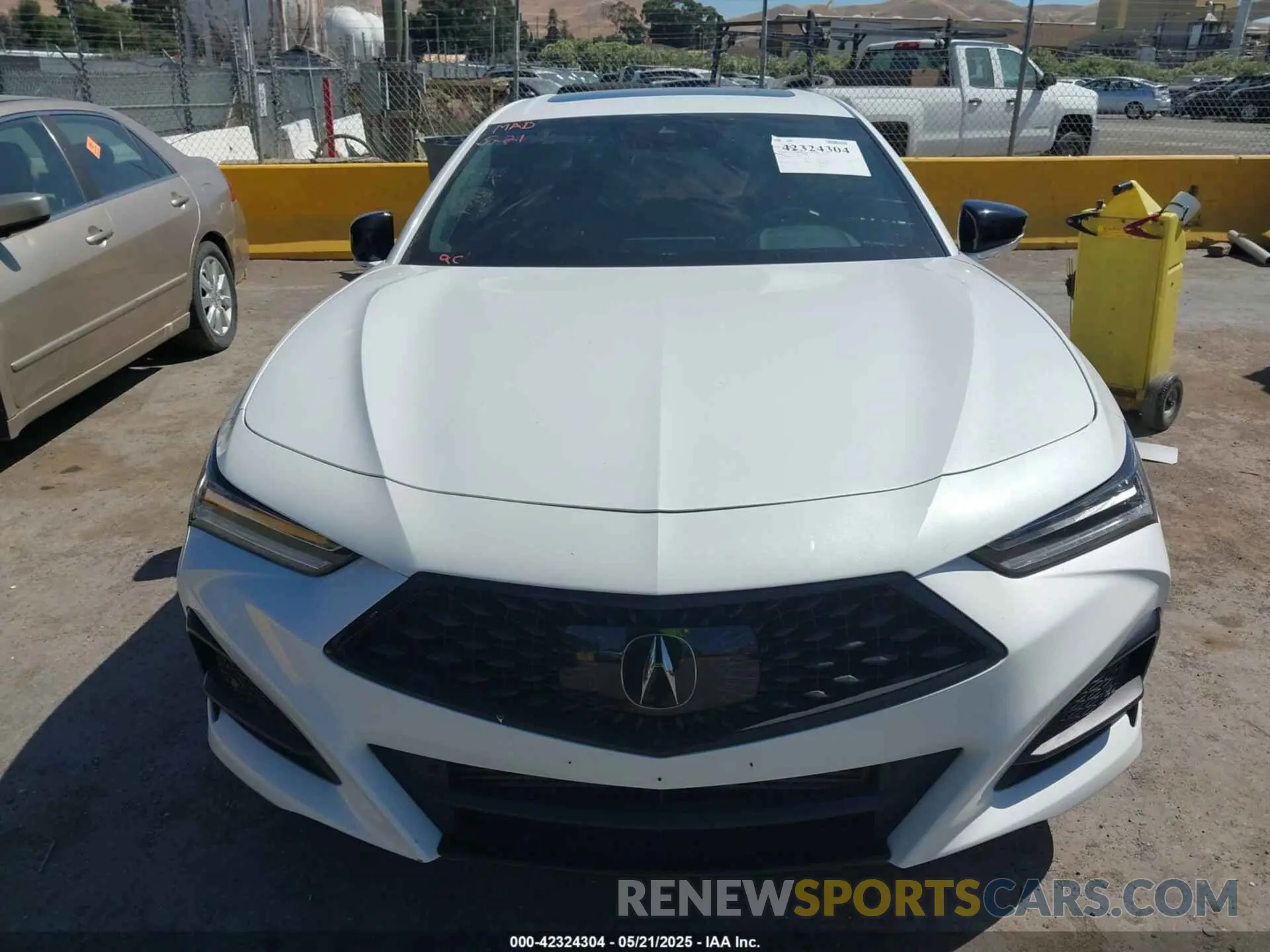 6 Photograph of a damaged car 19UUB5F51MA006774 ACURA TLX 2021