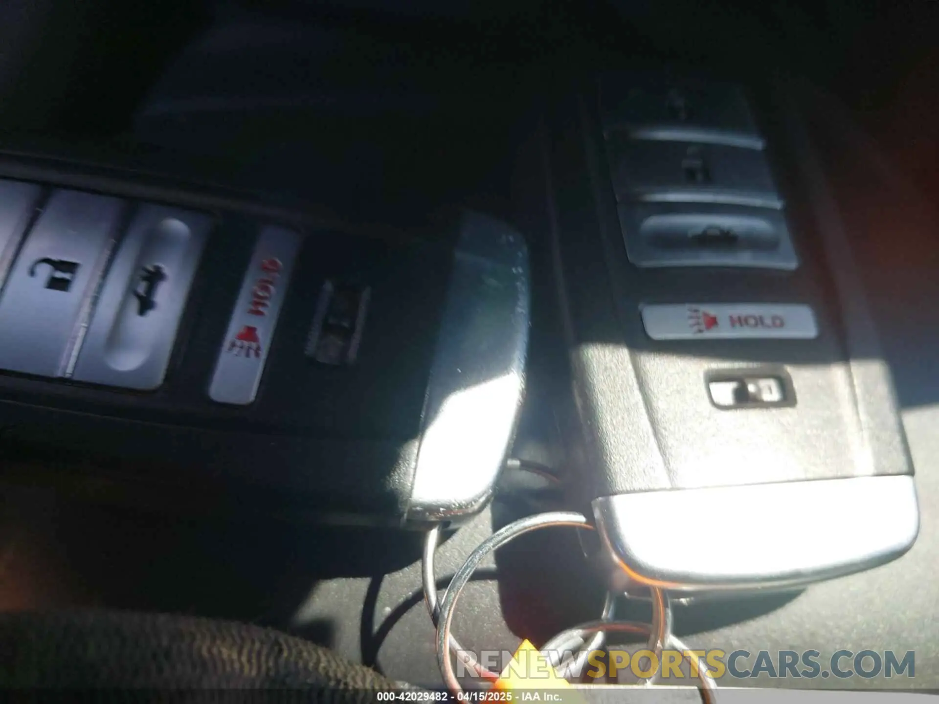 11 Photograph of a damaged car 19UUB5F52MA001860 ACURA TLX 2021