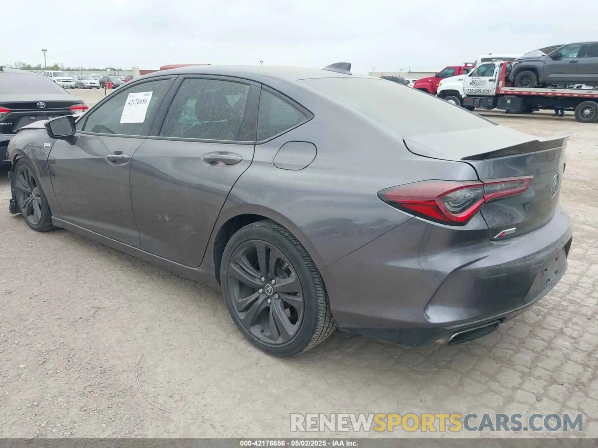 3 Photograph of a damaged car 19UUB5F53MA001253 ACURA TLX 2021