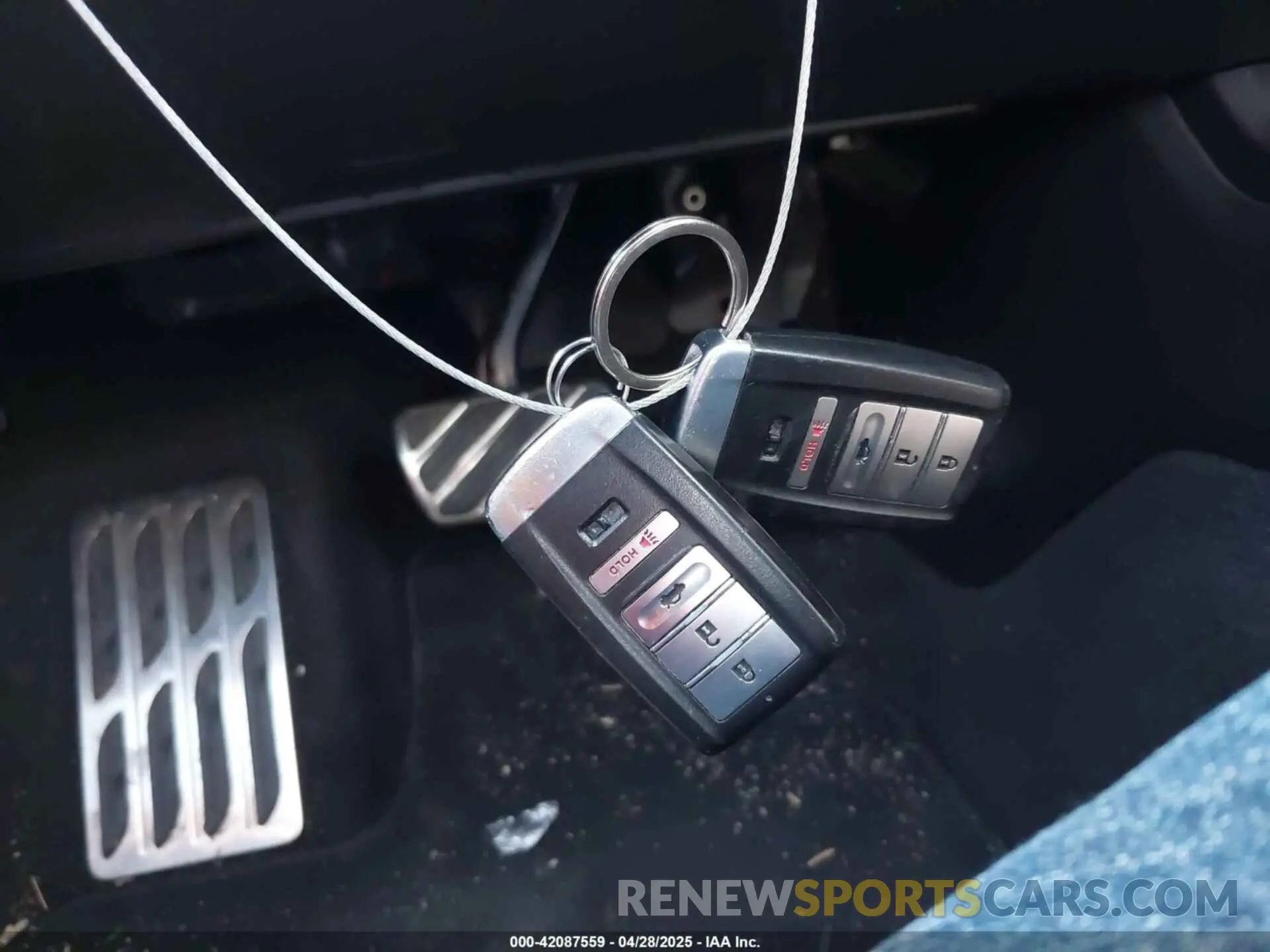 11 Photograph of a damaged car 19UUB5F55MA007104 ACURA TLX 2021