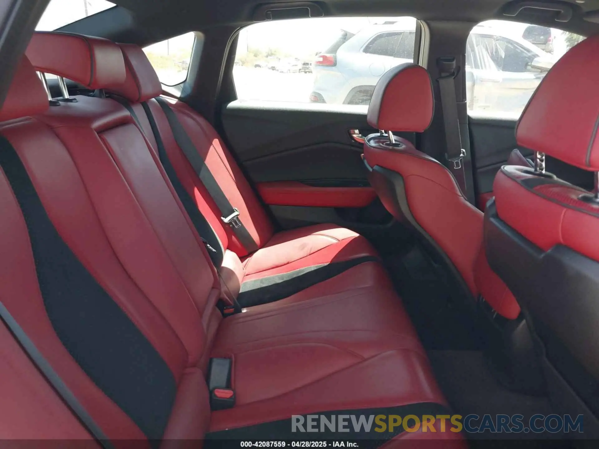 8 Photograph of a damaged car 19UUB5F55MA007104 ACURA TLX 2021
