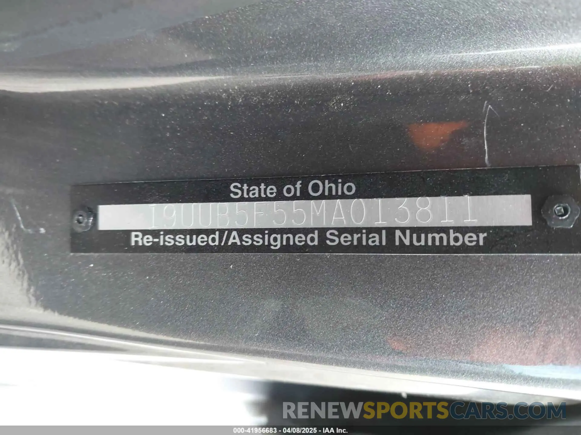 9 Photograph of a damaged car 19UUB5F55MA013811 ACURA TLX 2021
