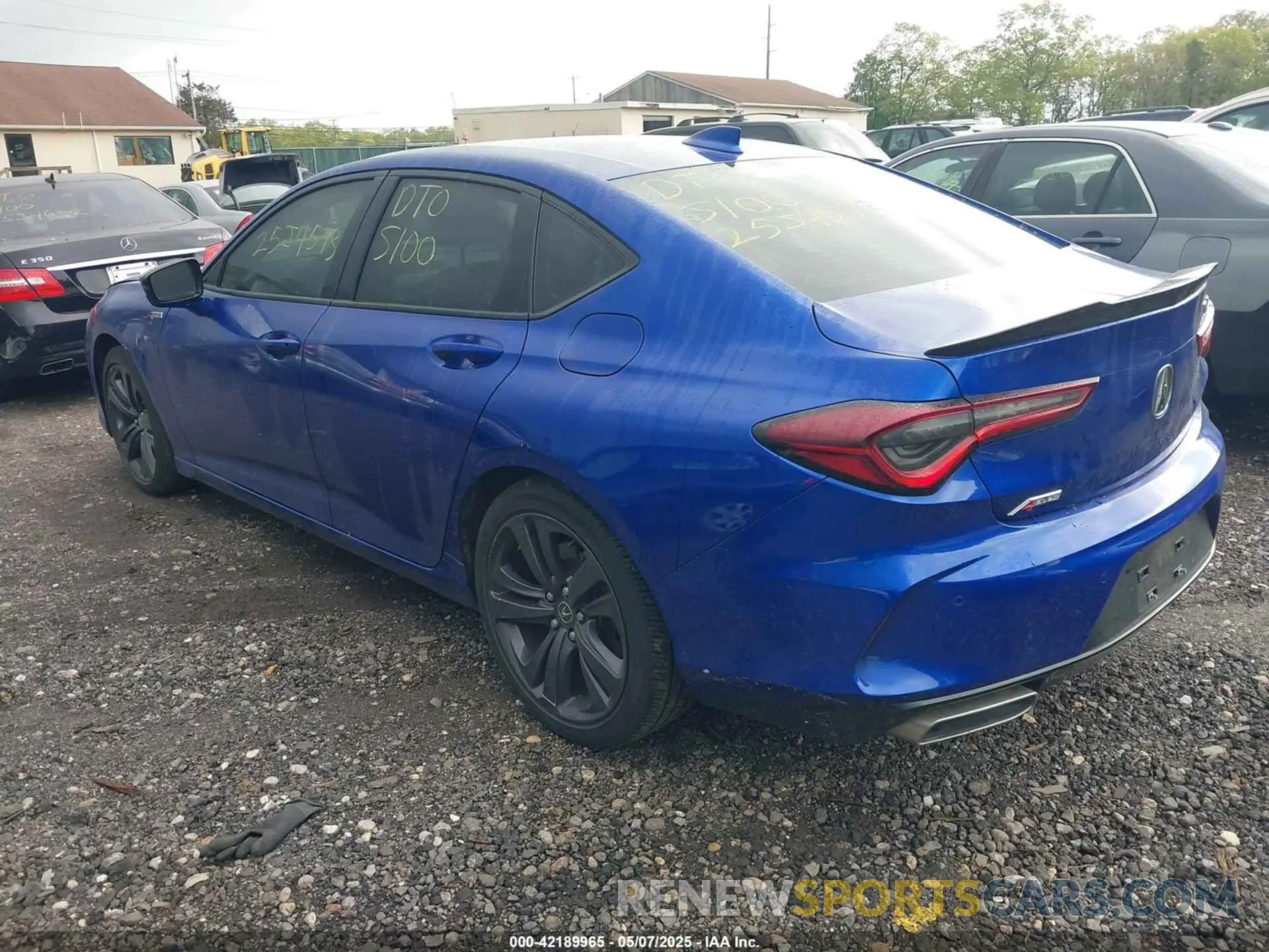 3 Photograph of a damaged car 19UUB5F56MA012974 ACURA TLX 2021