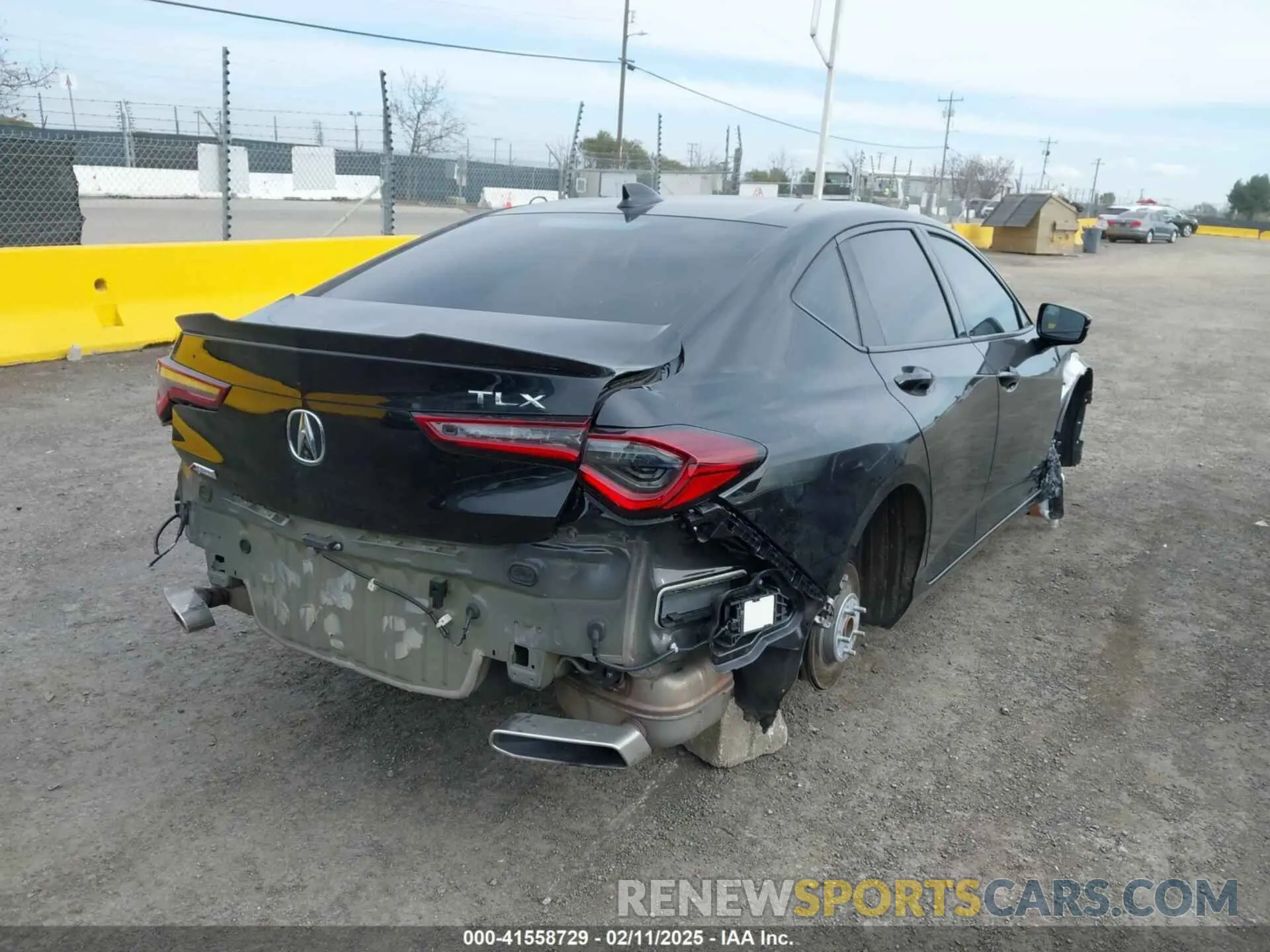 4 Photograph of a damaged car 19UUB5F57MA006424 ACURA TLX 2021