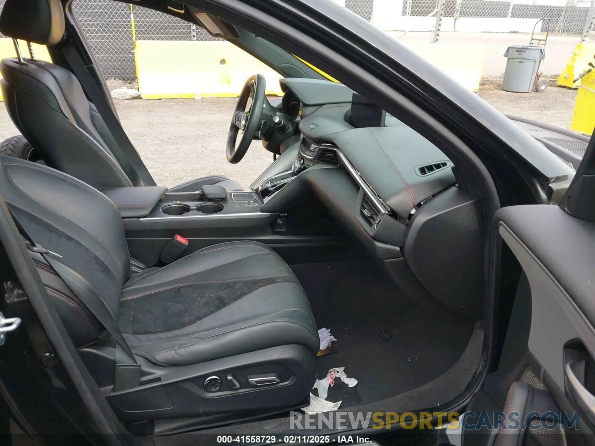 5 Photograph of a damaged car 19UUB5F57MA006424 ACURA TLX 2021