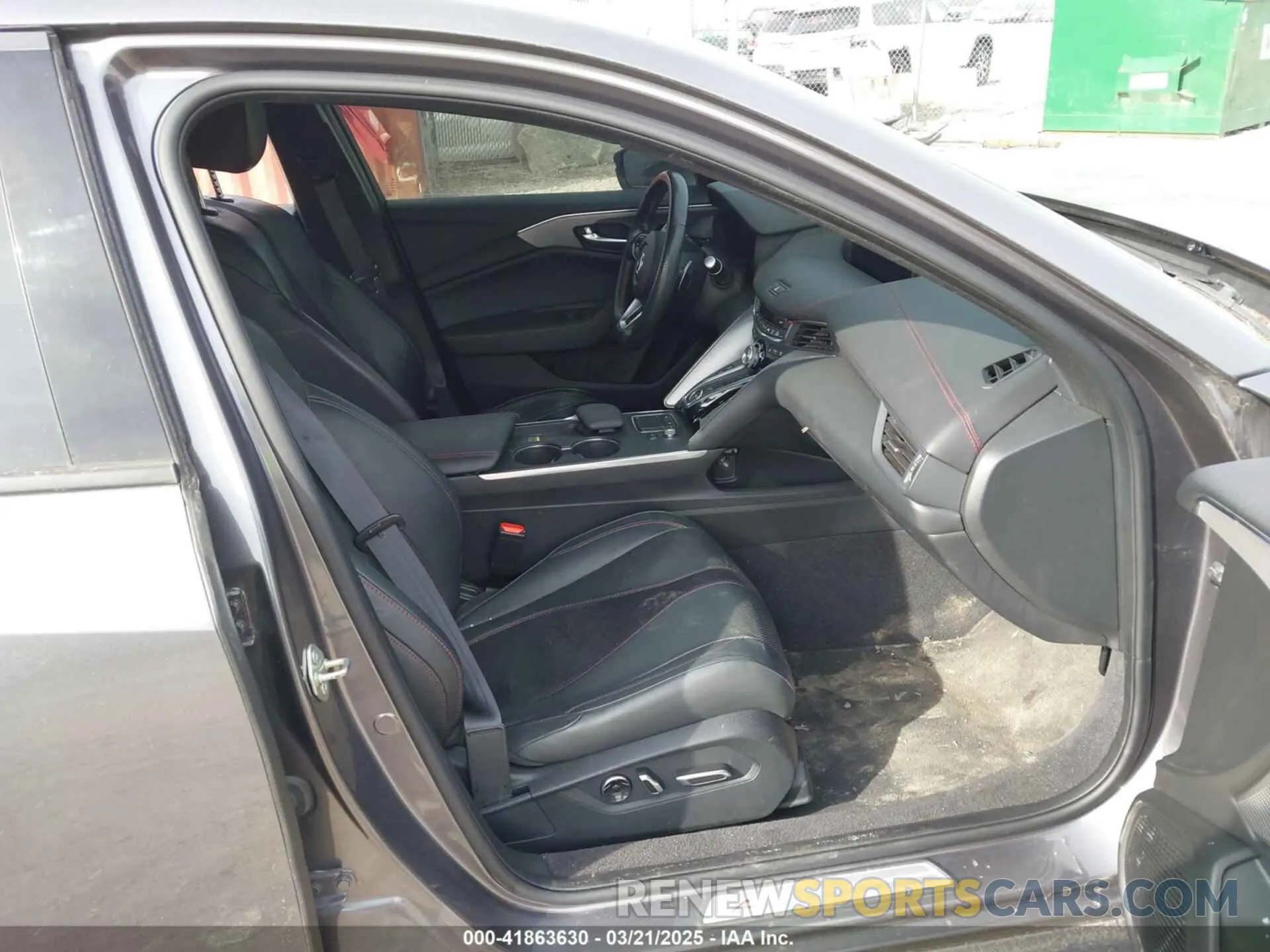 5 Photograph of a damaged car 19UUB5F58MA001216 ACURA TLX 2021
