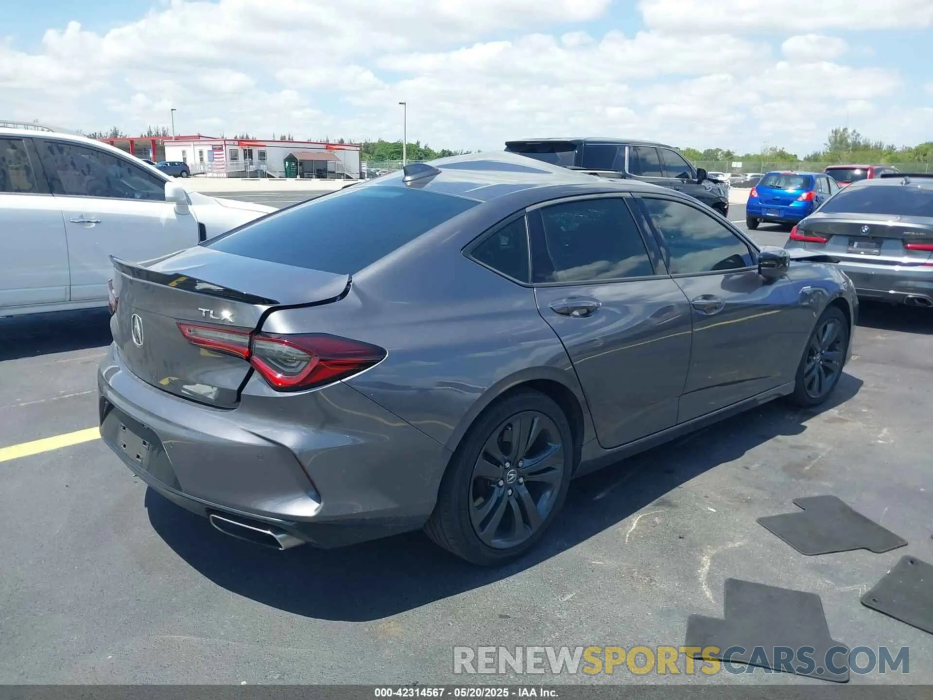 4 Photograph of a damaged car 19UUB5F58MA008036 ACURA TLX 2021
