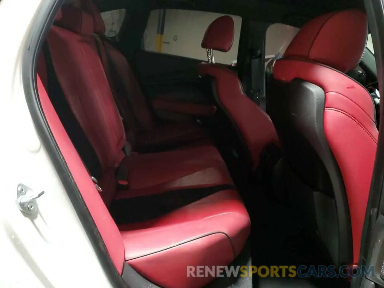 10 Photograph of a damaged car 19UUB5F5XMA015666 ACURA TLX 2021