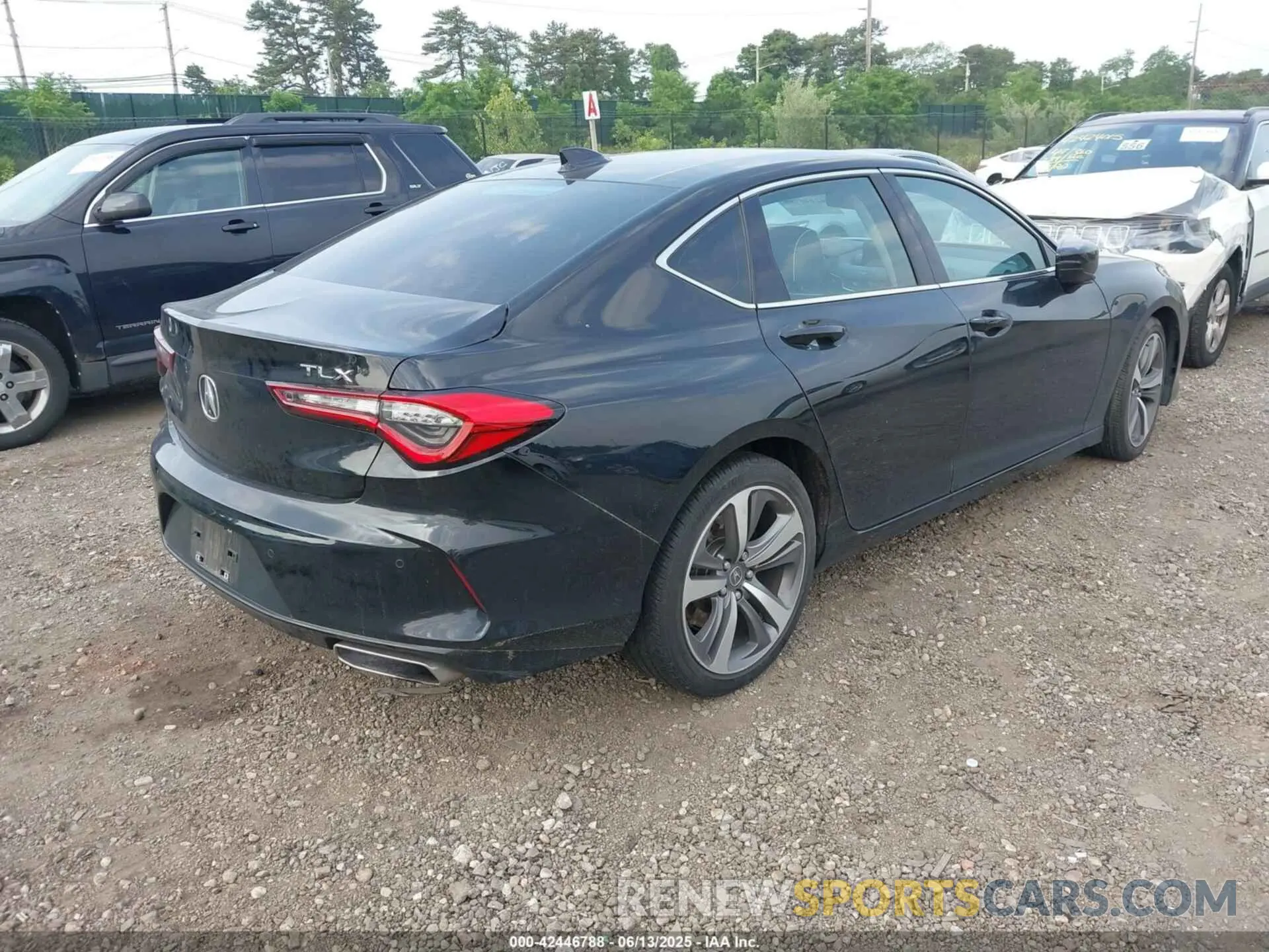 4 Photograph of a damaged car 19UUB5F66MA008819 ACURA TLX 2021