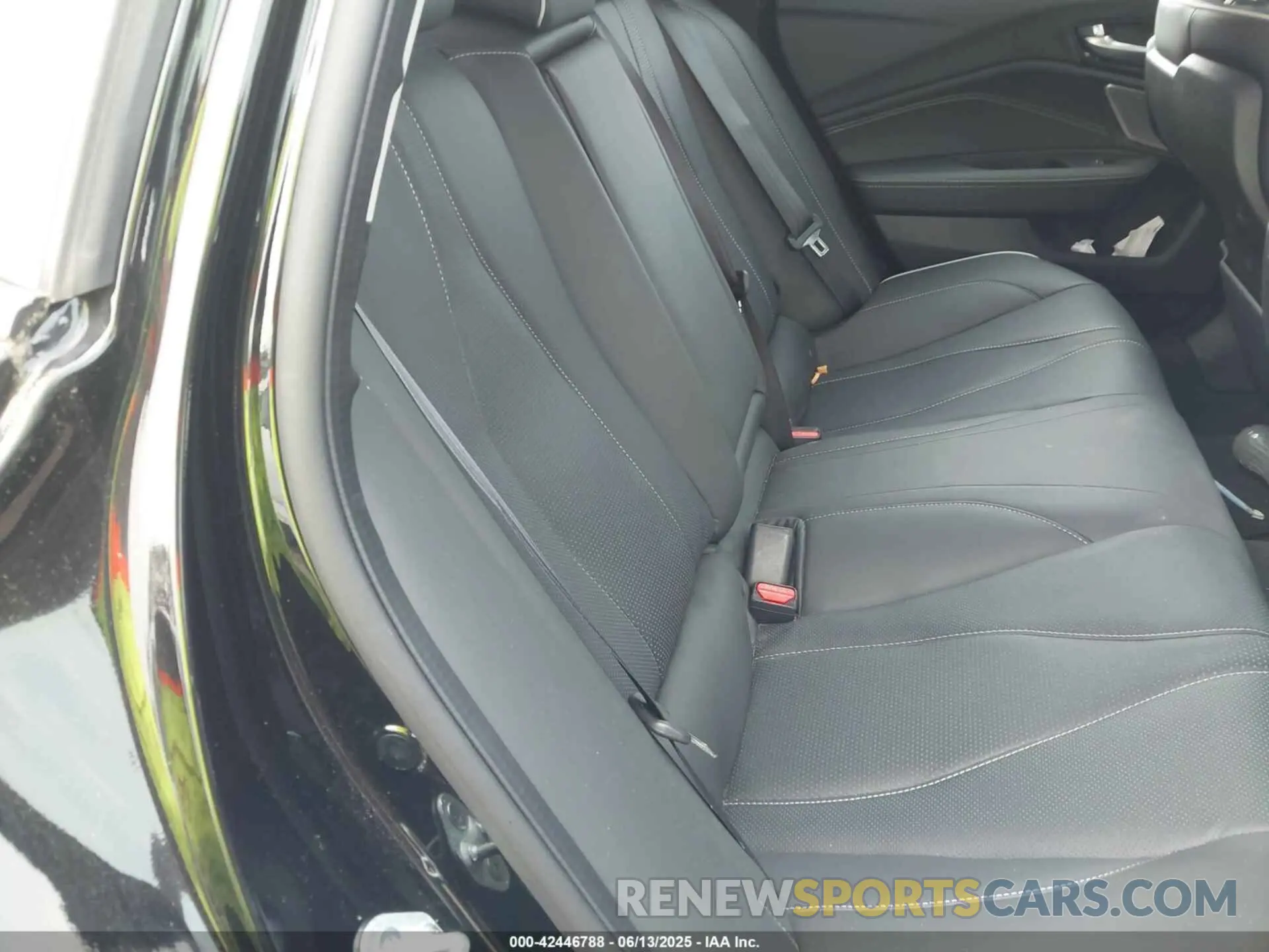 8 Photograph of a damaged car 19UUB5F66MA008819 ACURA TLX 2021