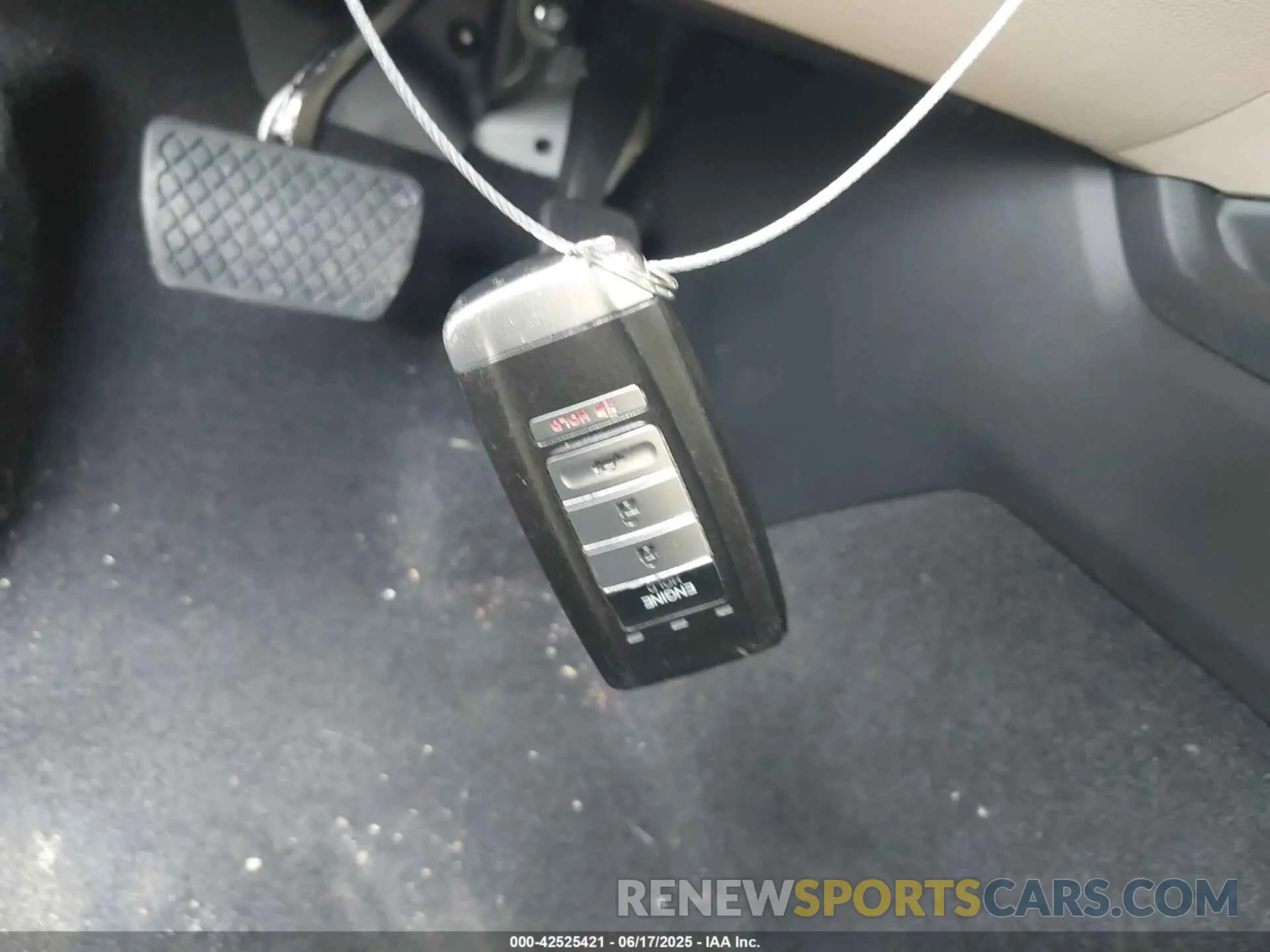 11 Photograph of a damaged car 19UUB5F68MA001306 ACURA TLX 2021