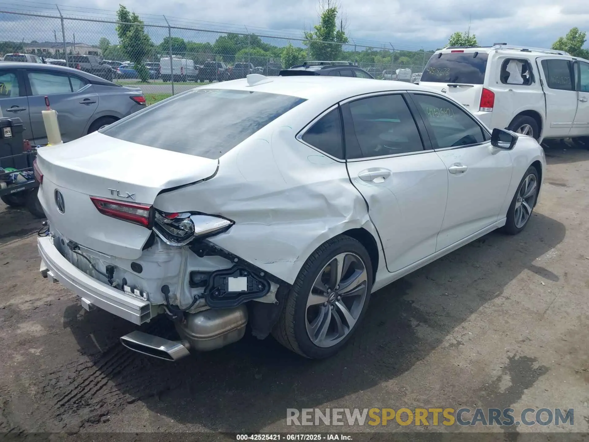 4 Photograph of a damaged car 19UUB5F68MA001306 ACURA TLX 2021