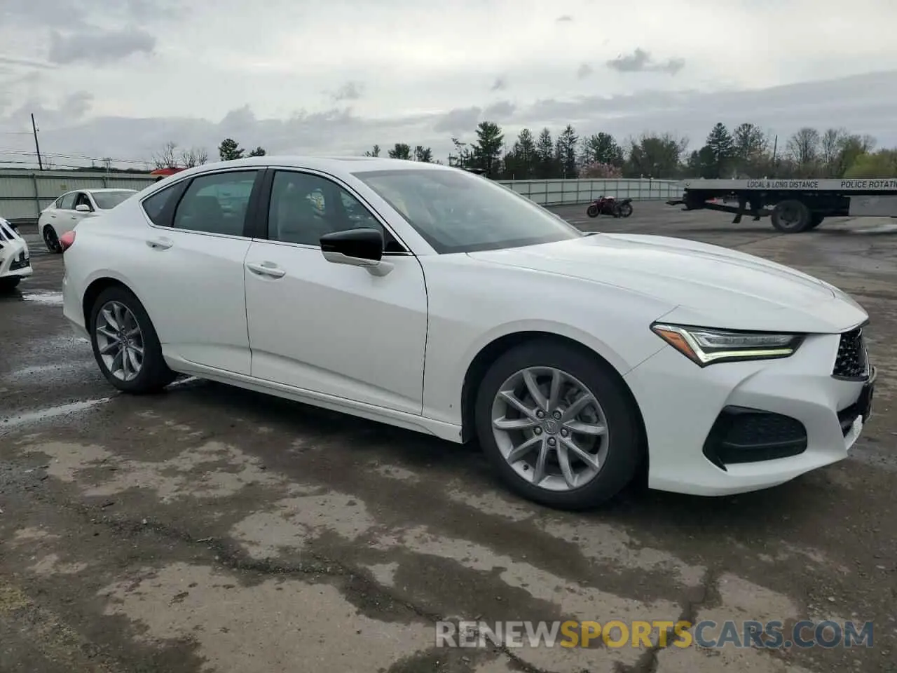 4 Photograph of a damaged car 19UUB6F3XMA002257 ACURA TLX 2021