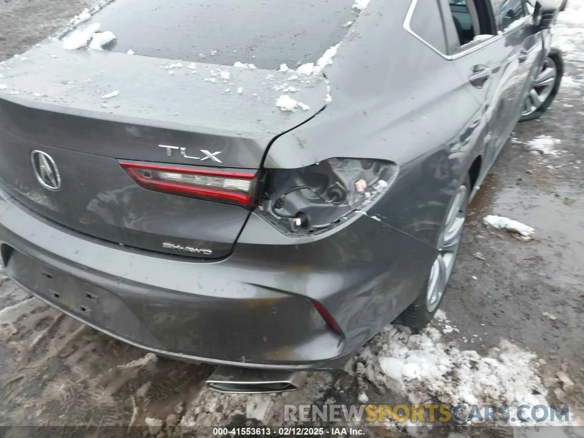 17 Photograph of a damaged car 19UUB6F40MA002194 ACURA TLX 2021