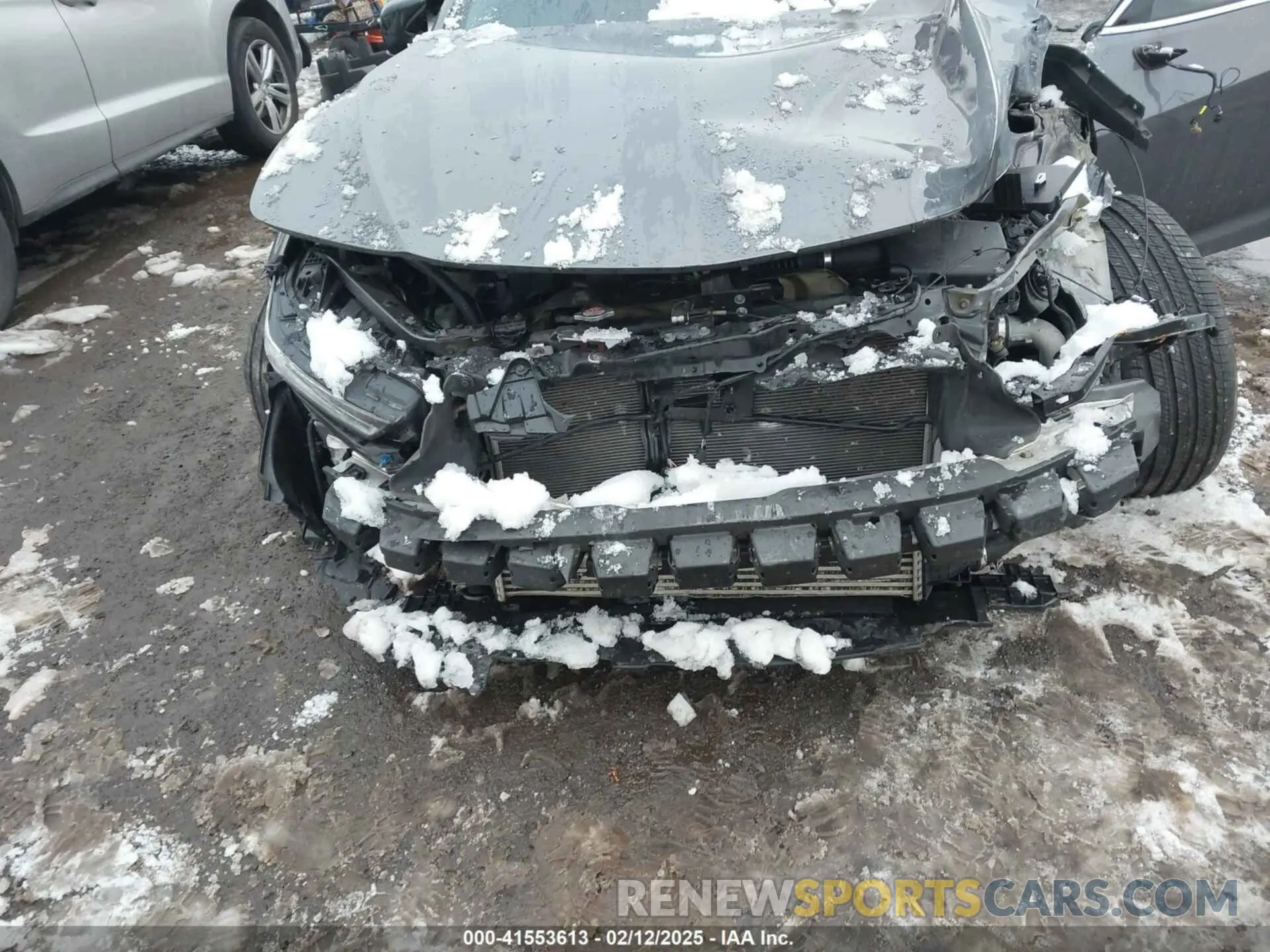 6 Photograph of a damaged car 19UUB6F40MA002194 ACURA TLX 2021