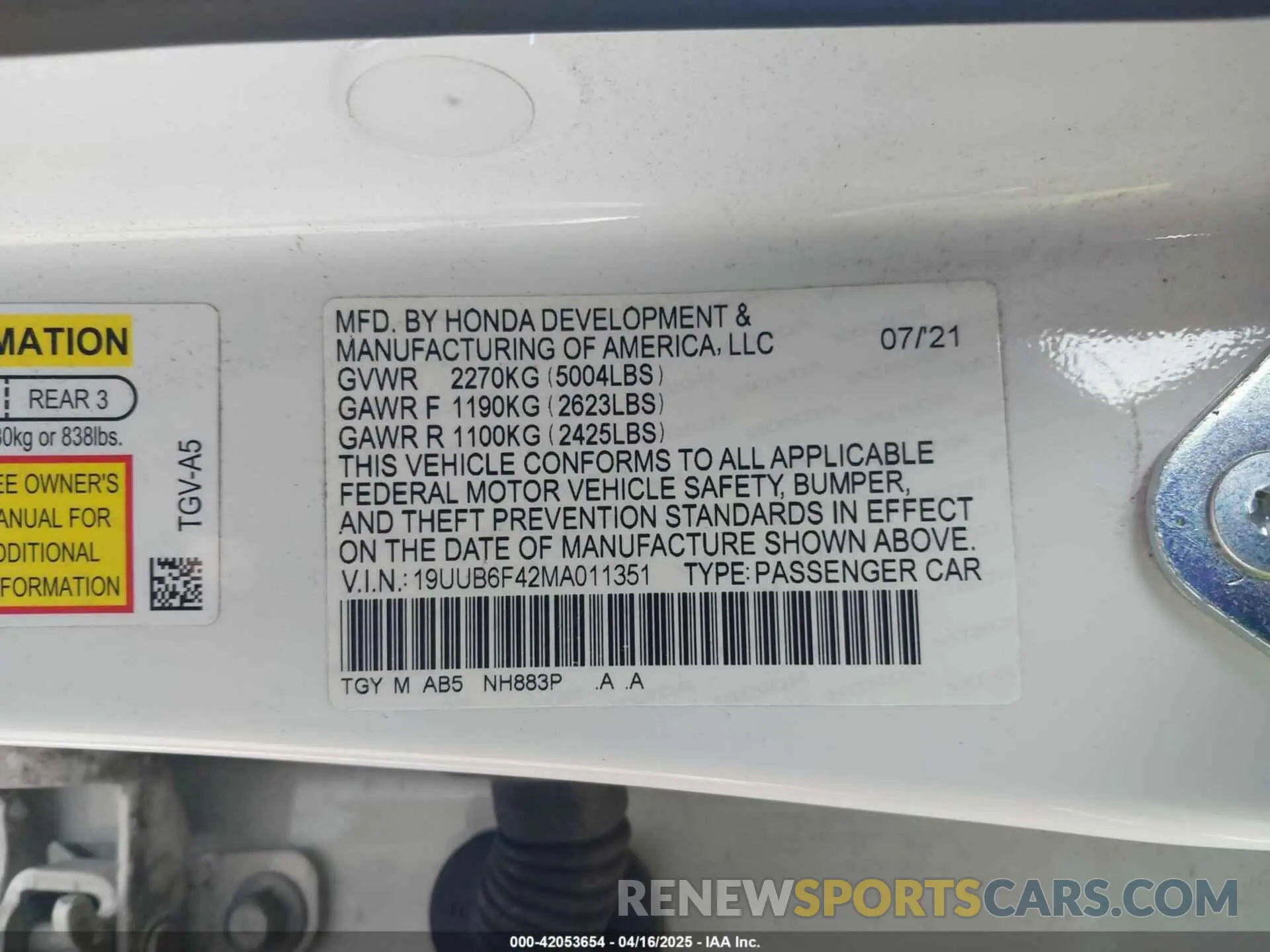 9 Photograph of a damaged car 19UUB6F42MA011351 ACURA TLX 2021