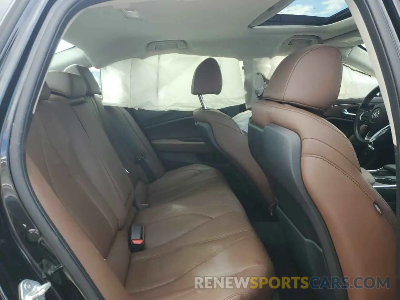 10 Photograph of a damaged car 19UUB6F47MA004136 ACURA TLX 2021