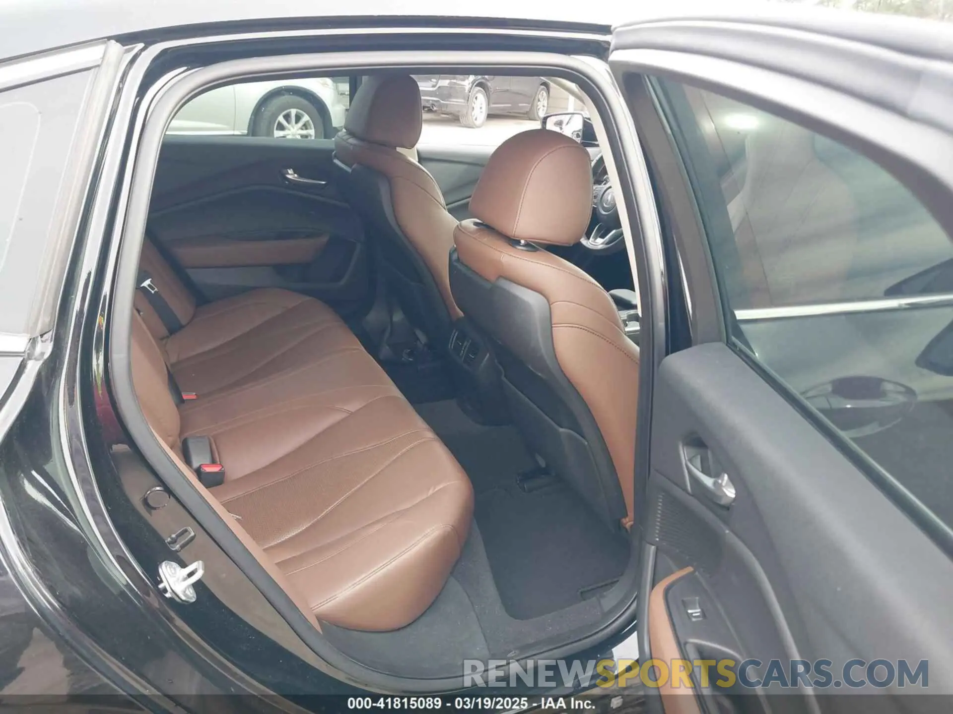 8 Photograph of a damaged car 19UUB6F48MA004162 ACURA TLX 2021