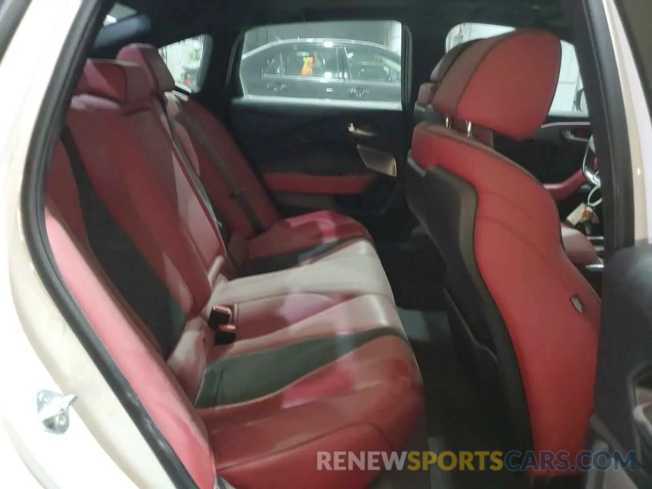 10 Photograph of a damaged car 19UUB6F50MA012149 ACURA TLX 2021