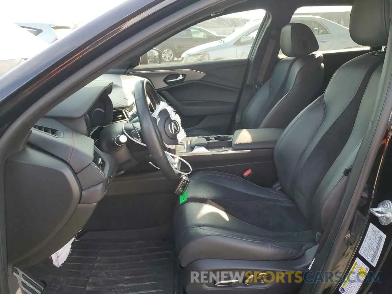 7 Photograph of a damaged car 19UUB6F51MA005615 ACURA TLX 2021
