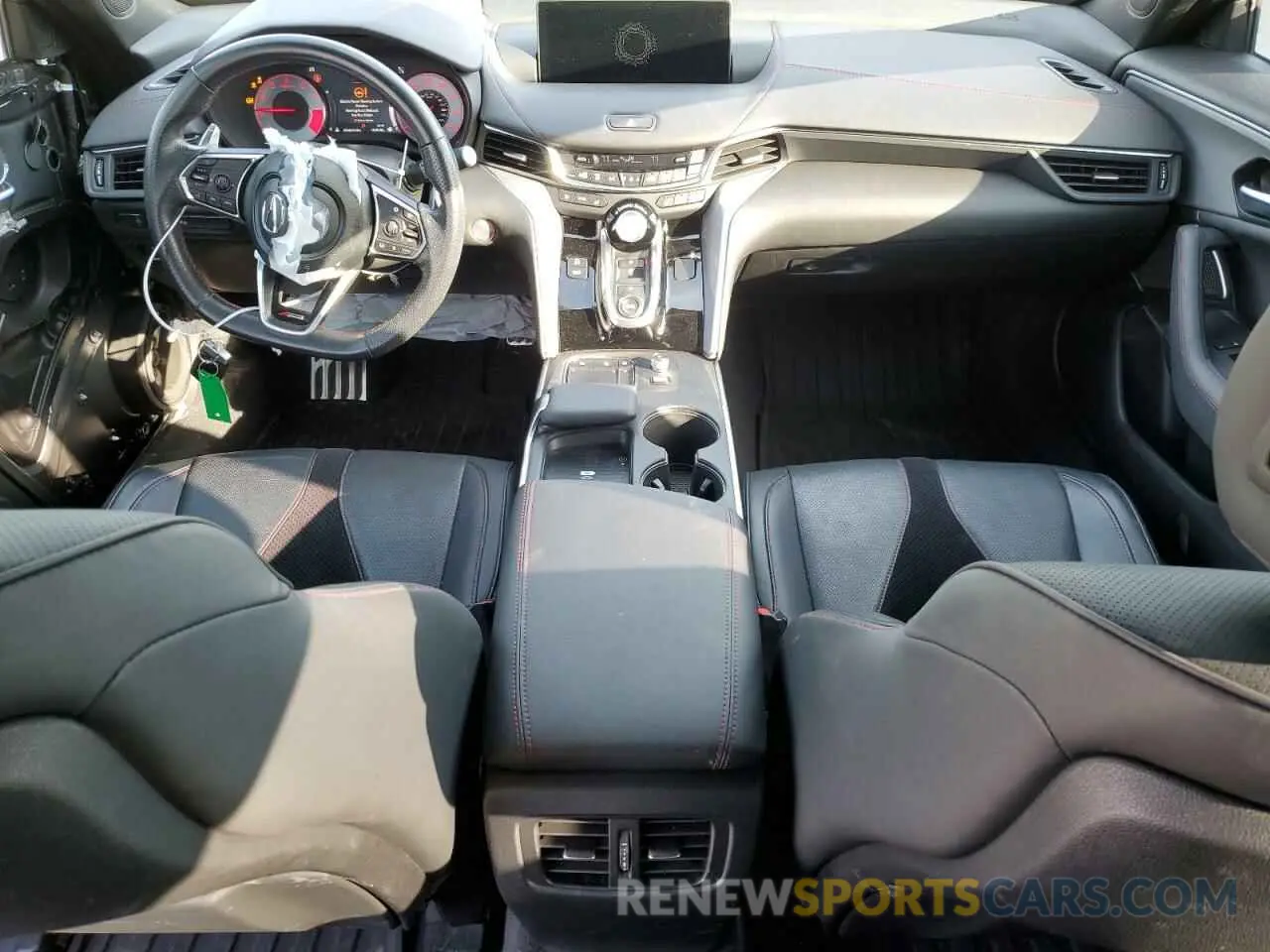 8 Photograph of a damaged car 19UUB6F51MA005615 ACURA TLX 2021