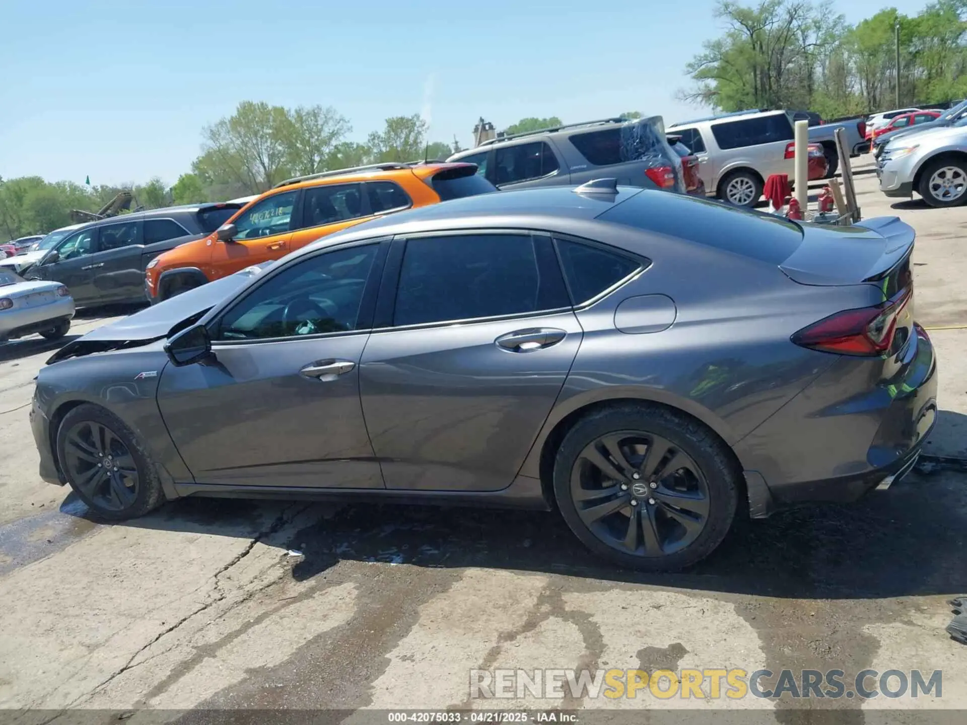 15 Photograph of a damaged car 19UUB6F52MA000424 ACURA TLX 2021