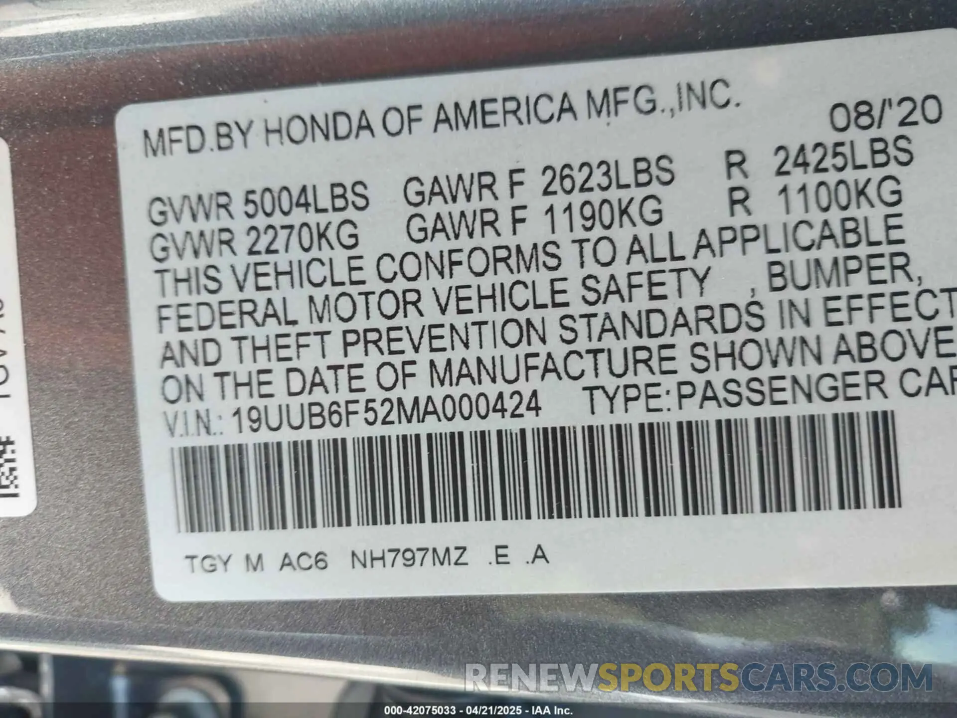 9 Photograph of a damaged car 19UUB6F52MA000424 ACURA TLX 2021