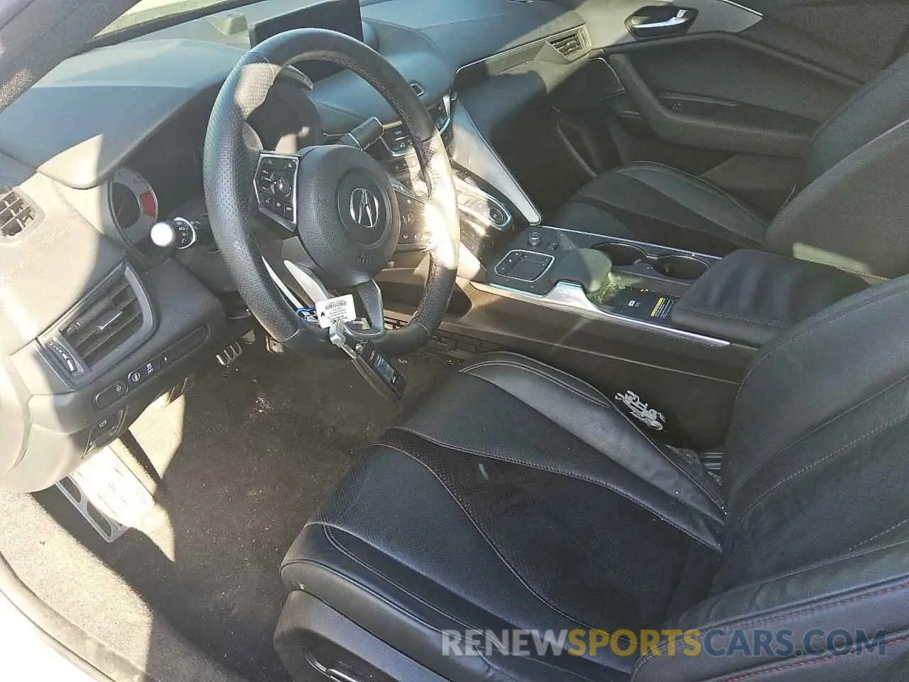 7 Photograph of a damaged car 19UUB6F53MA001341 ACURA TLX 2021