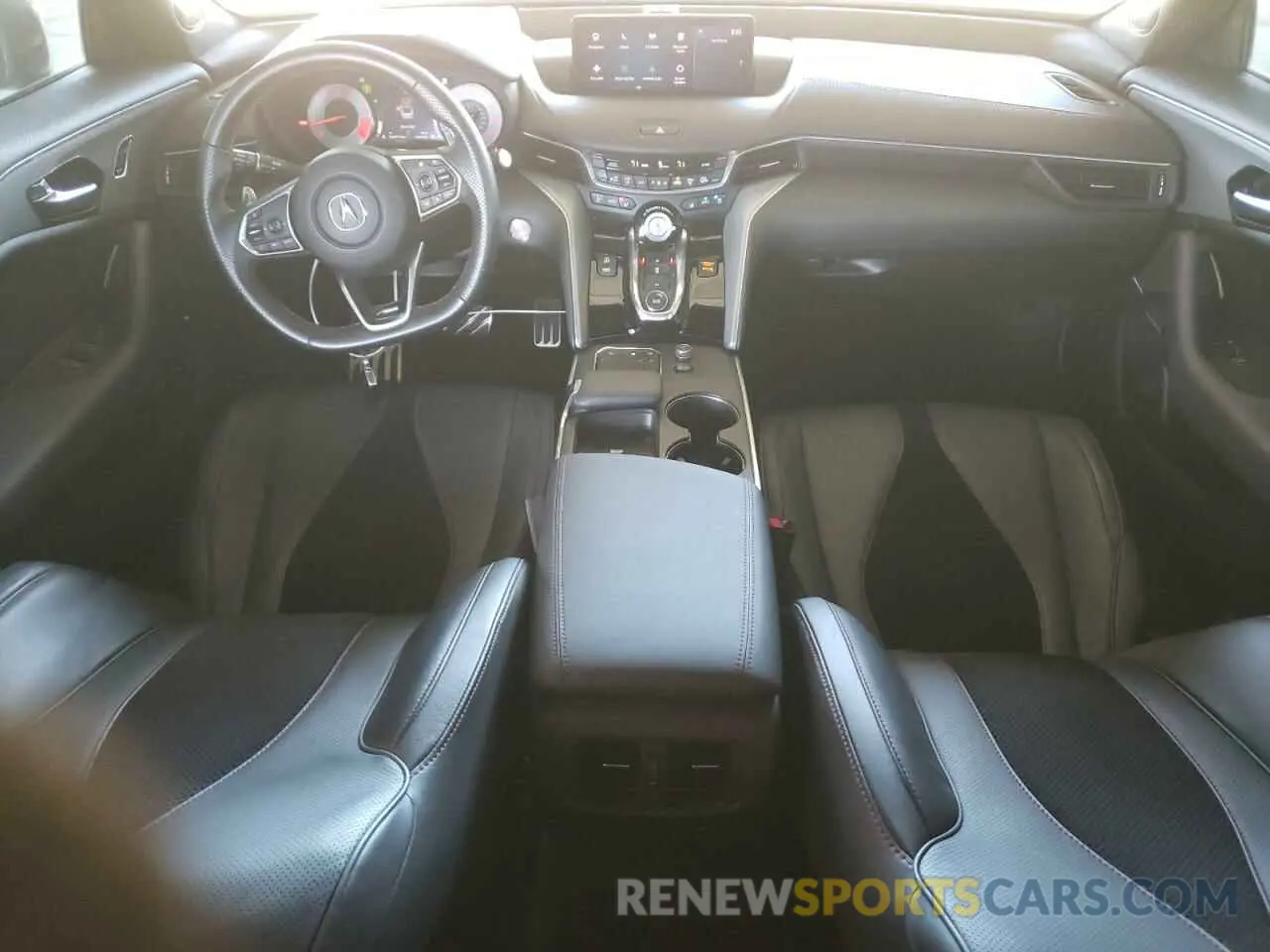 8 Photograph of a damaged car 19UUB6F54MA006368 ACURA TLX 2021