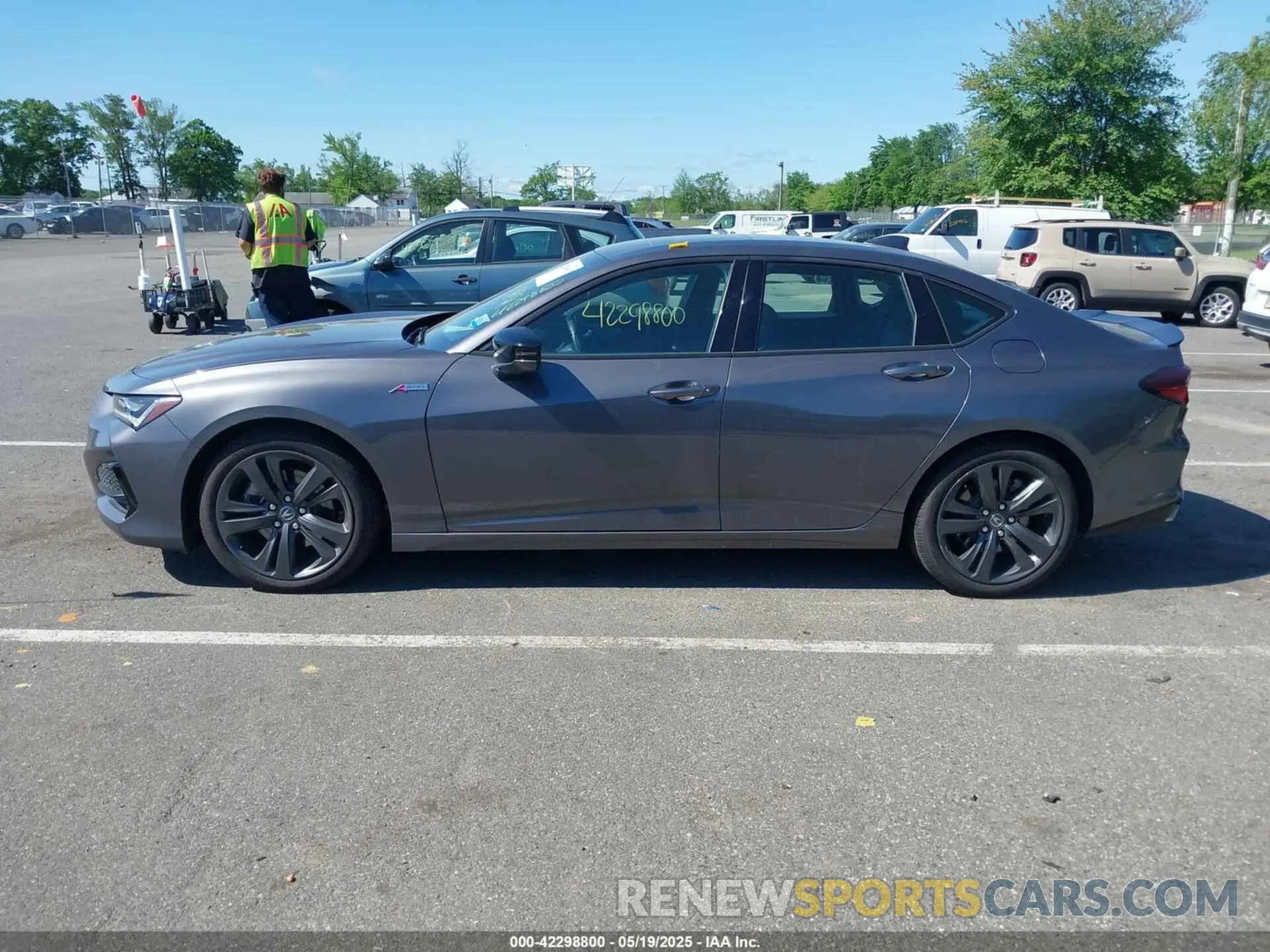 14 Photograph of a damaged car 19UUB6F55MA007934 ACURA TLX 2021