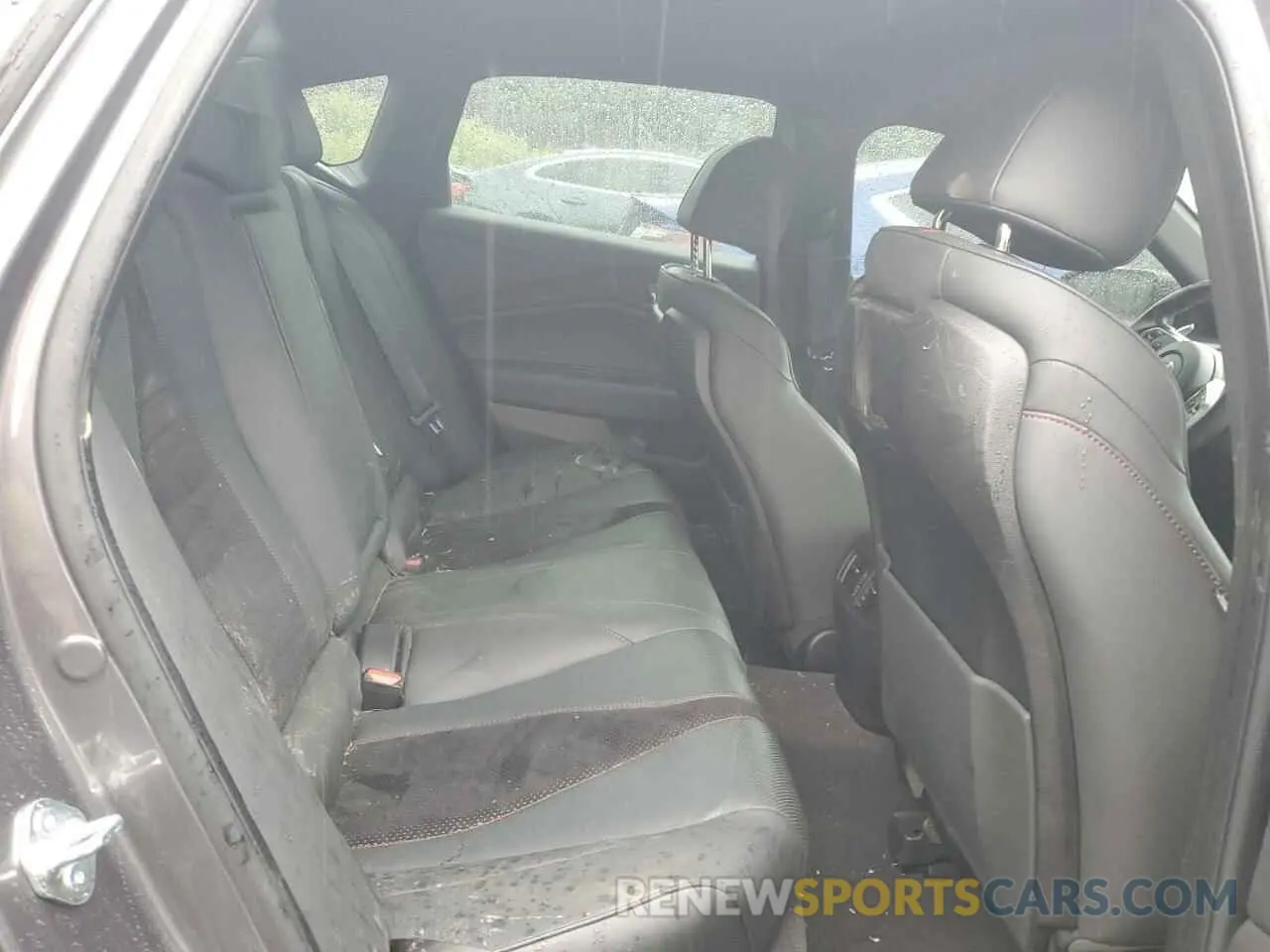 10 Photograph of a damaged car 19UUB6F56MA009384 ACURA TLX 2021