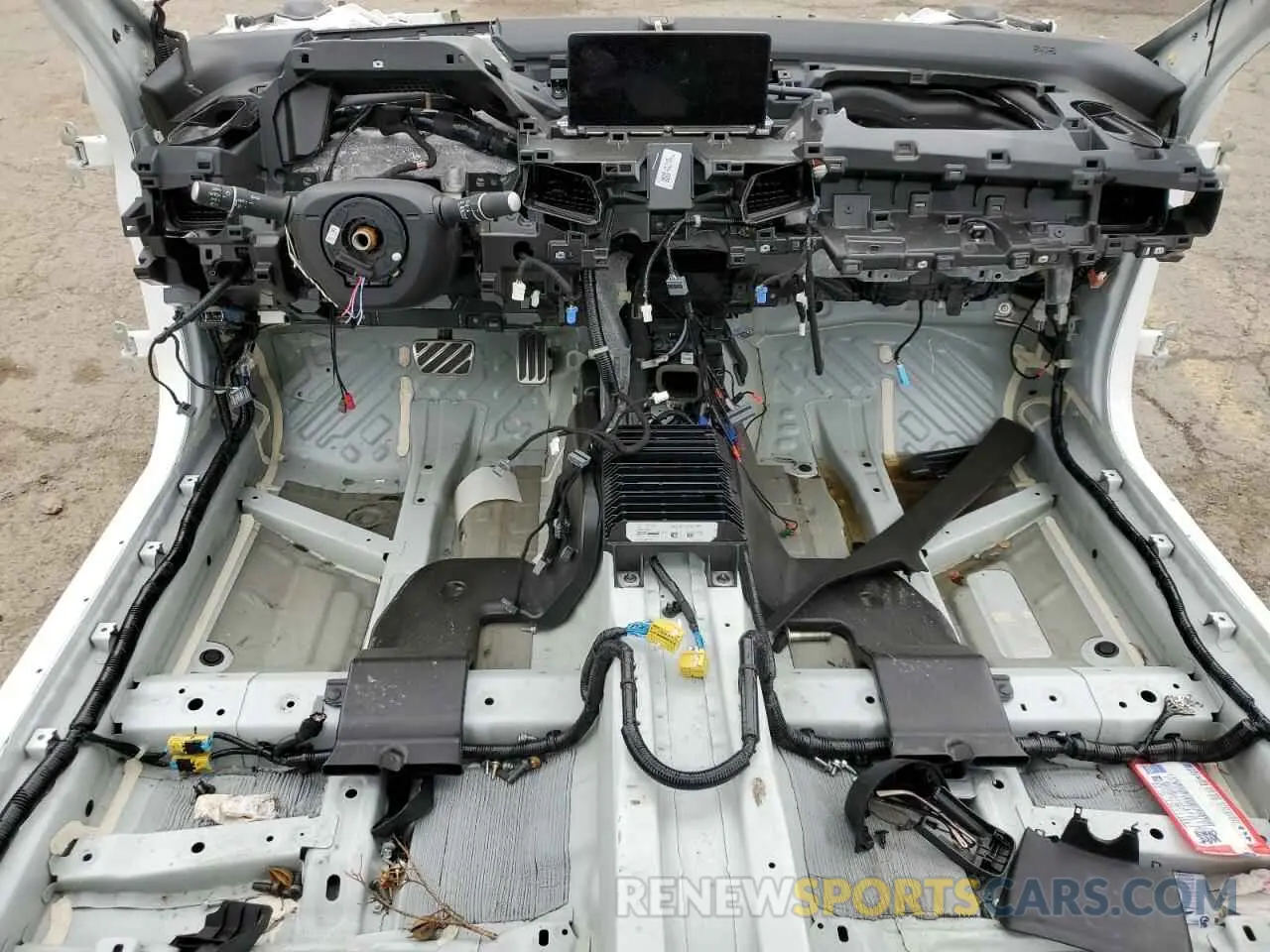 8 Photograph of a damaged car 19UUB6F58MA010147 ACURA TLX 2021
