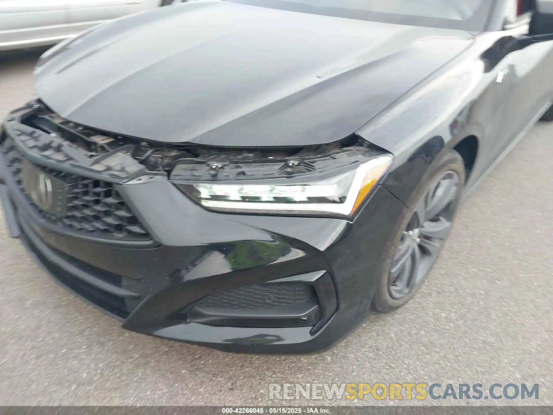 18 Photograph of a damaged car 19UUB6F58MA011427 ACURA TLX 2021