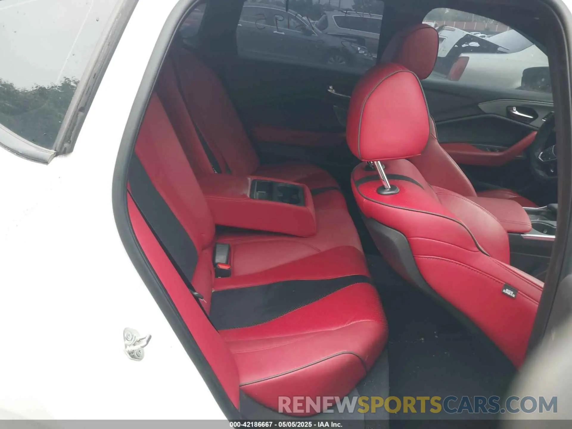 8 Photograph of a damaged car 19UUB6F5XMA002115 ACURA TLX 2021