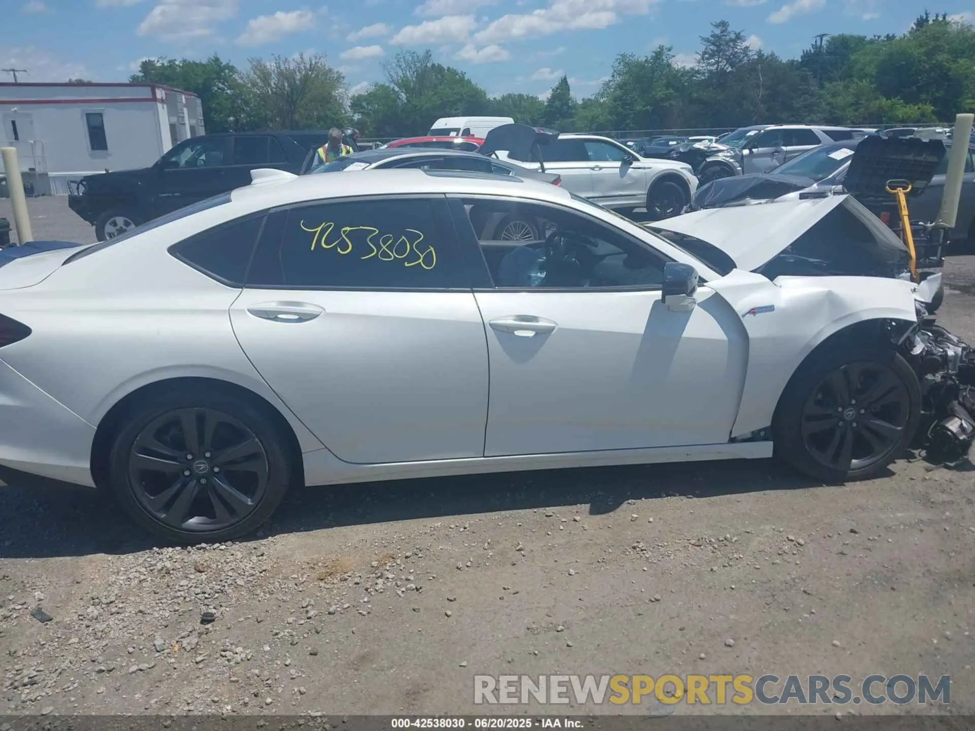 14 Photograph of a damaged car 19UUB6F5XMA011106 ACURA TLX 2021