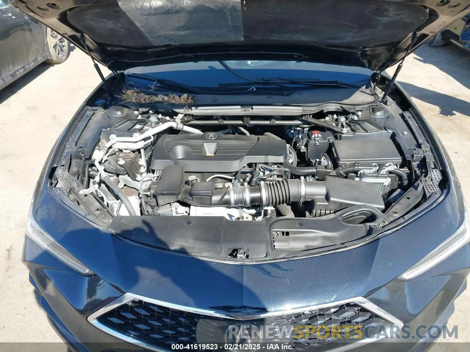 10 Photograph of a damaged car 19UUB6F60MA004240 ACURA TLX 2021