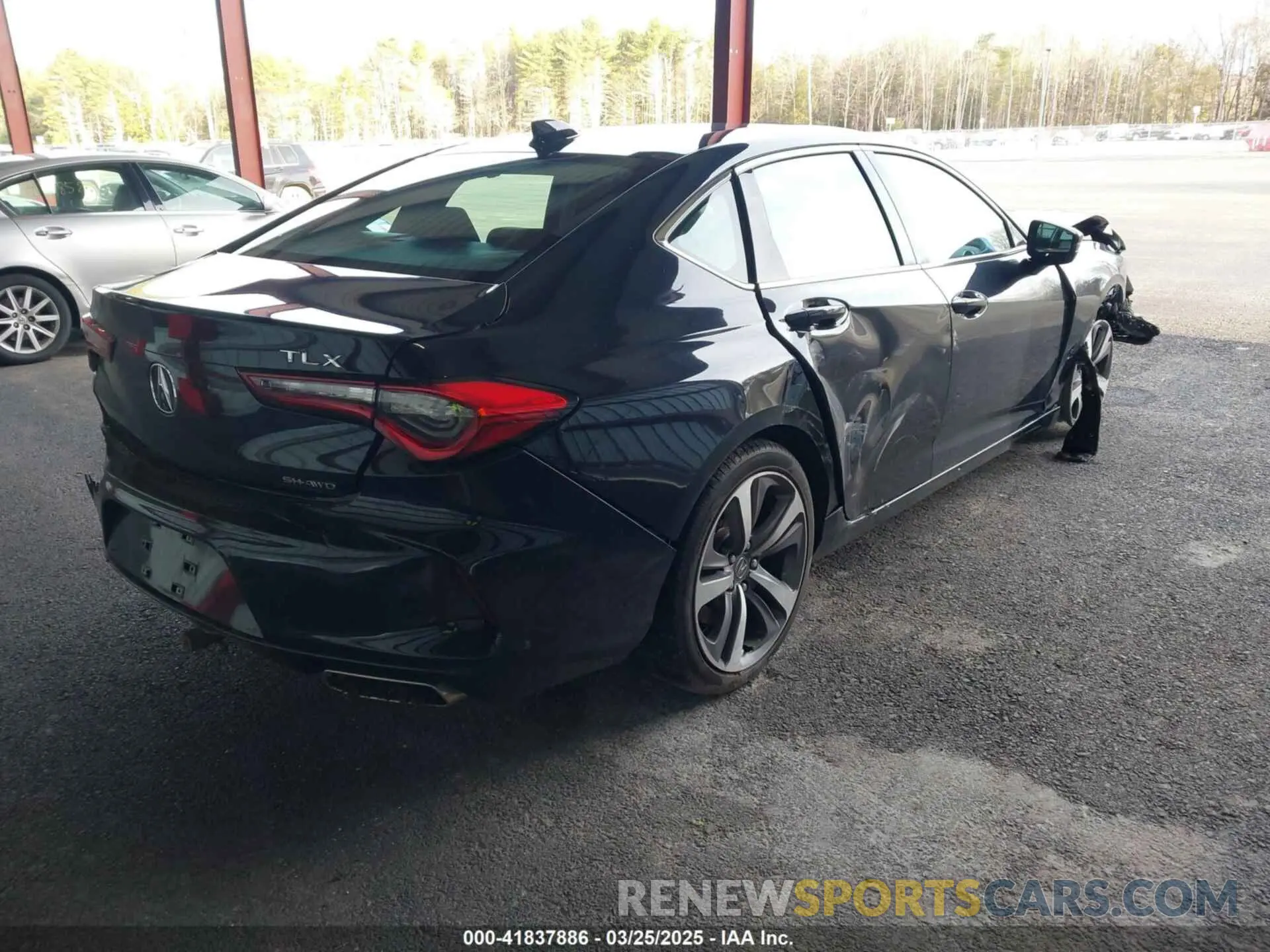 4 Photograph of a damaged car 19UUB6F60MA011236 ACURA TLX 2021