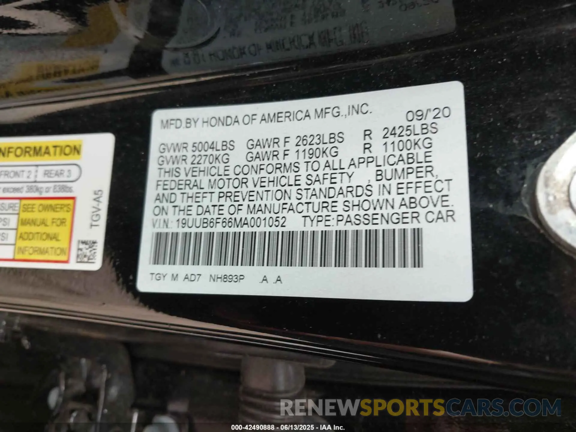 9 Photograph of a damaged car 19UUB6F66MA001052 ACURA TLX 2021