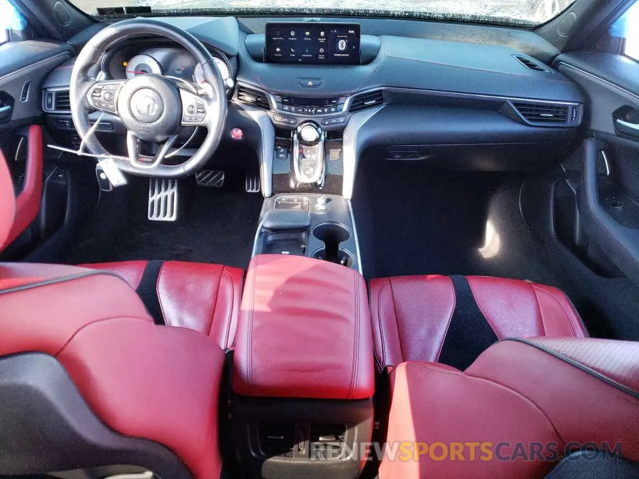 8 Photograph of a damaged car 29UUB6F52MA003677 ACURA TLX 2021