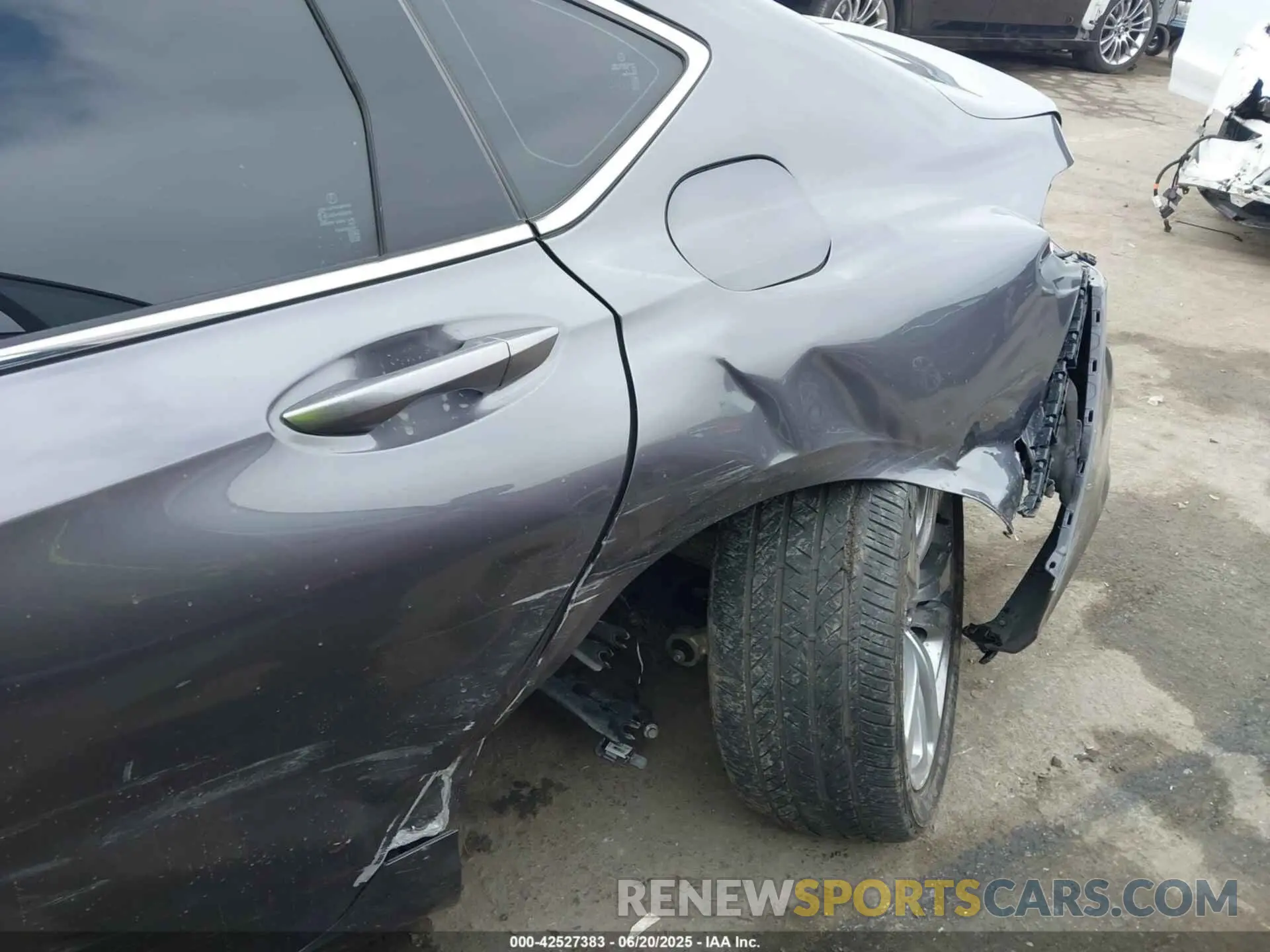 6 Photograph of a damaged car 19UUB5F41NA001843 ACURA TLX 2022