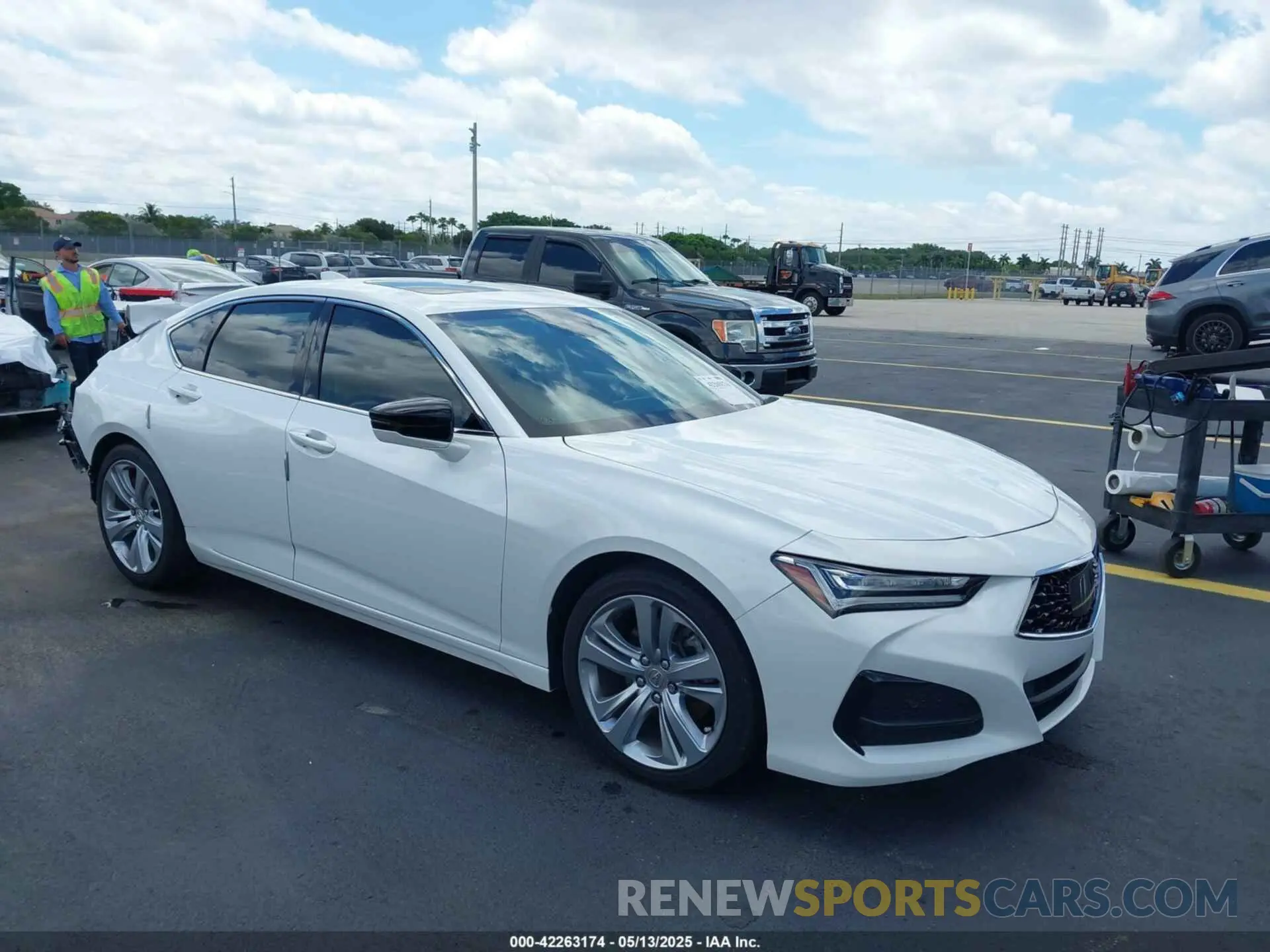 1 Photograph of a damaged car 19UUB5F44NA004283 ACURA TLX 2022