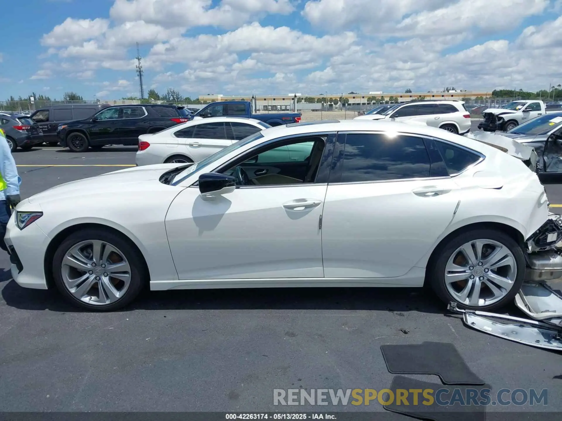 15 Photograph of a damaged car 19UUB5F44NA004283 ACURA TLX 2022