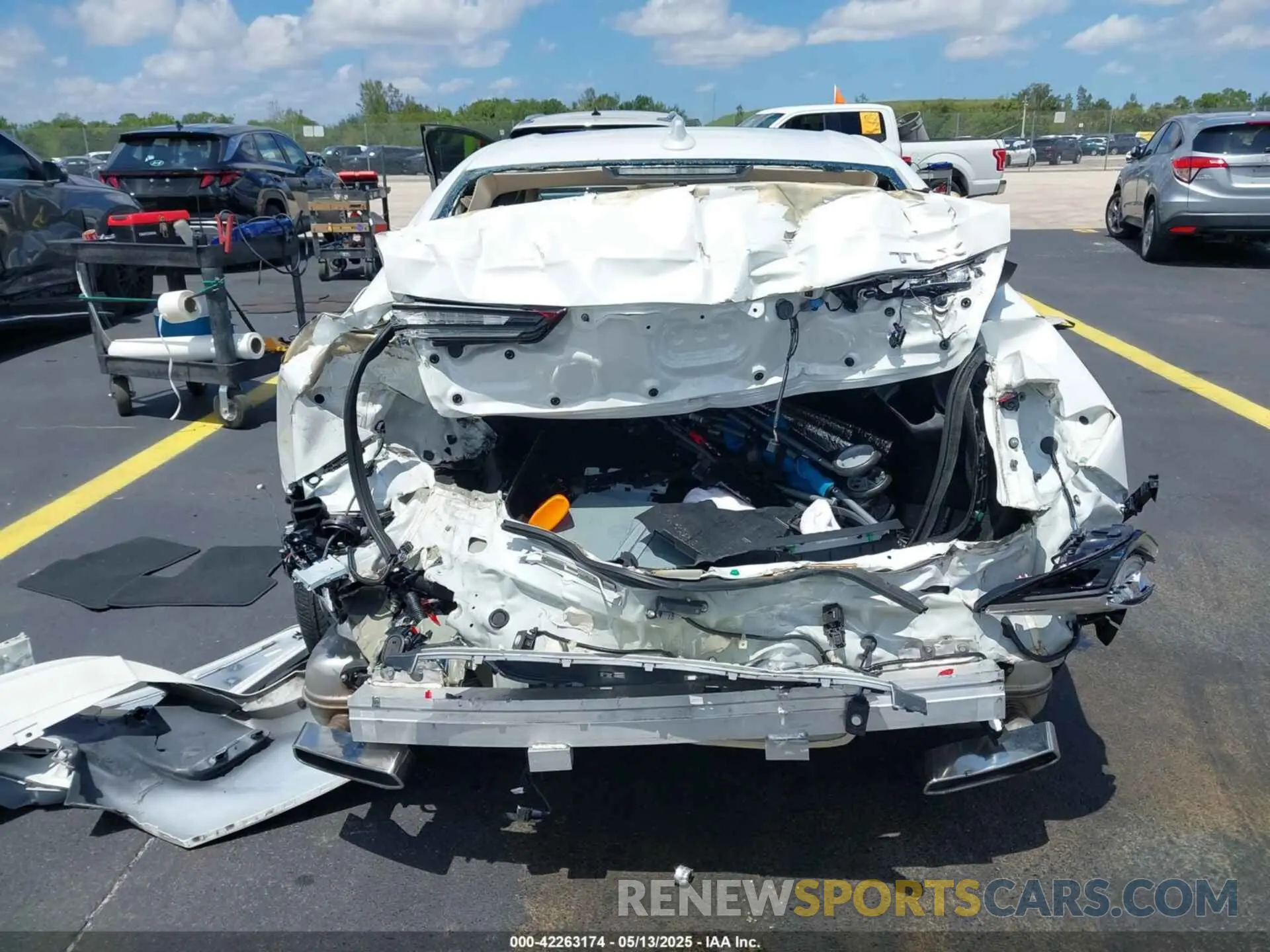 17 Photograph of a damaged car 19UUB5F44NA004283 ACURA TLX 2022