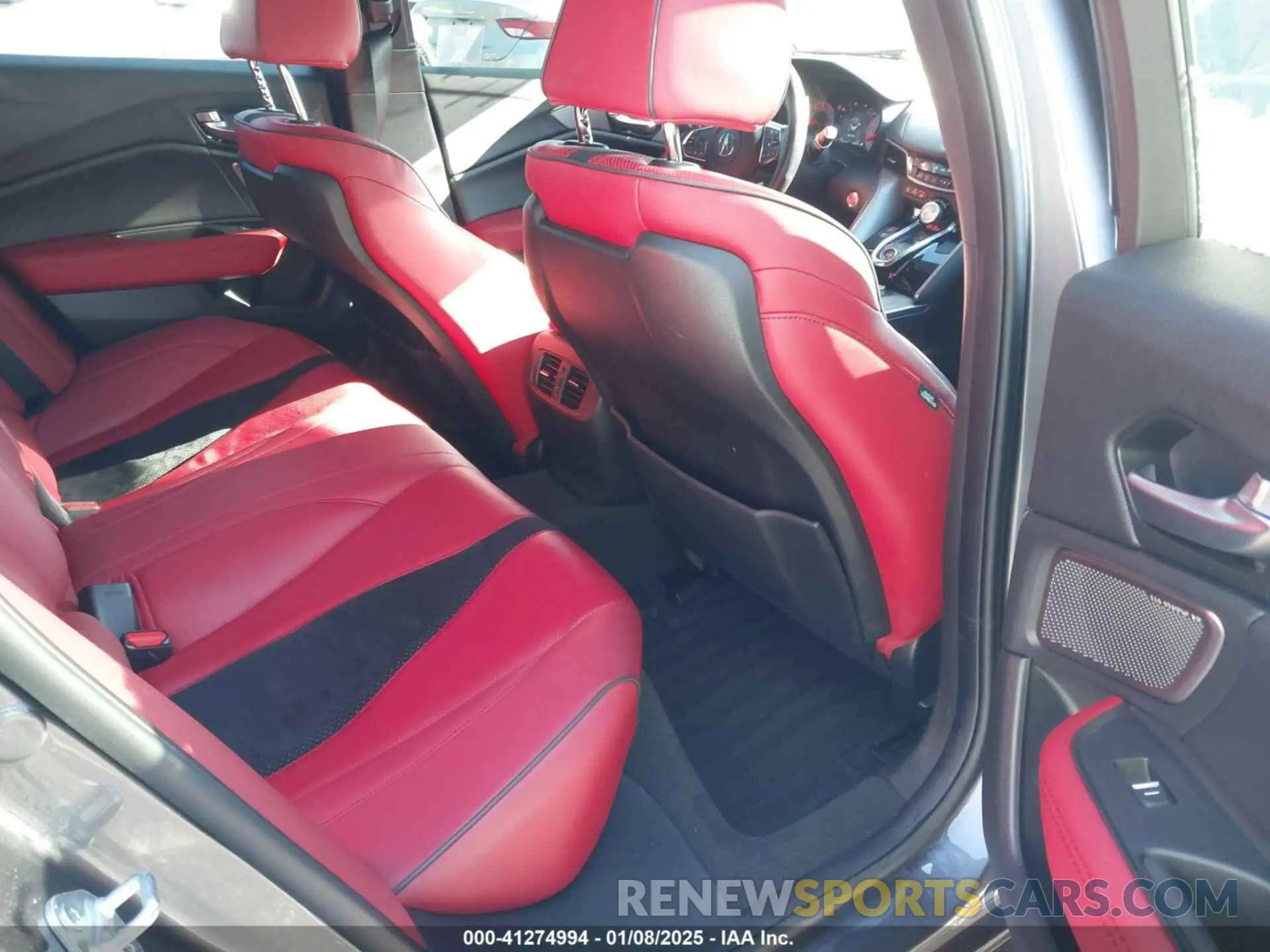 8 Photograph of a damaged car 19UUB5F50NA002152 ACURA TLX 2022