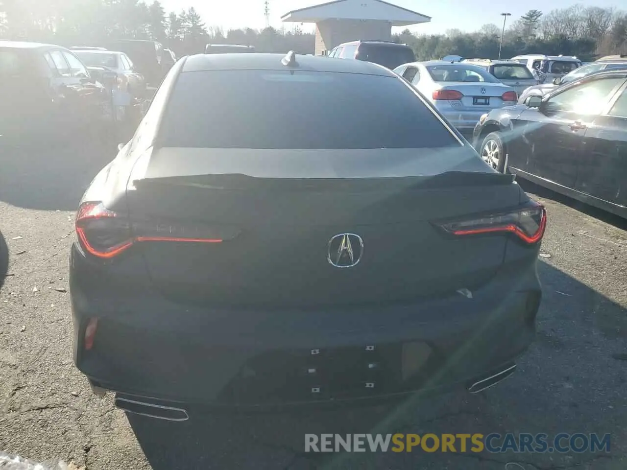 6 Photograph of a damaged car 19UUB5F57NA003556 ACURA TLX 2022