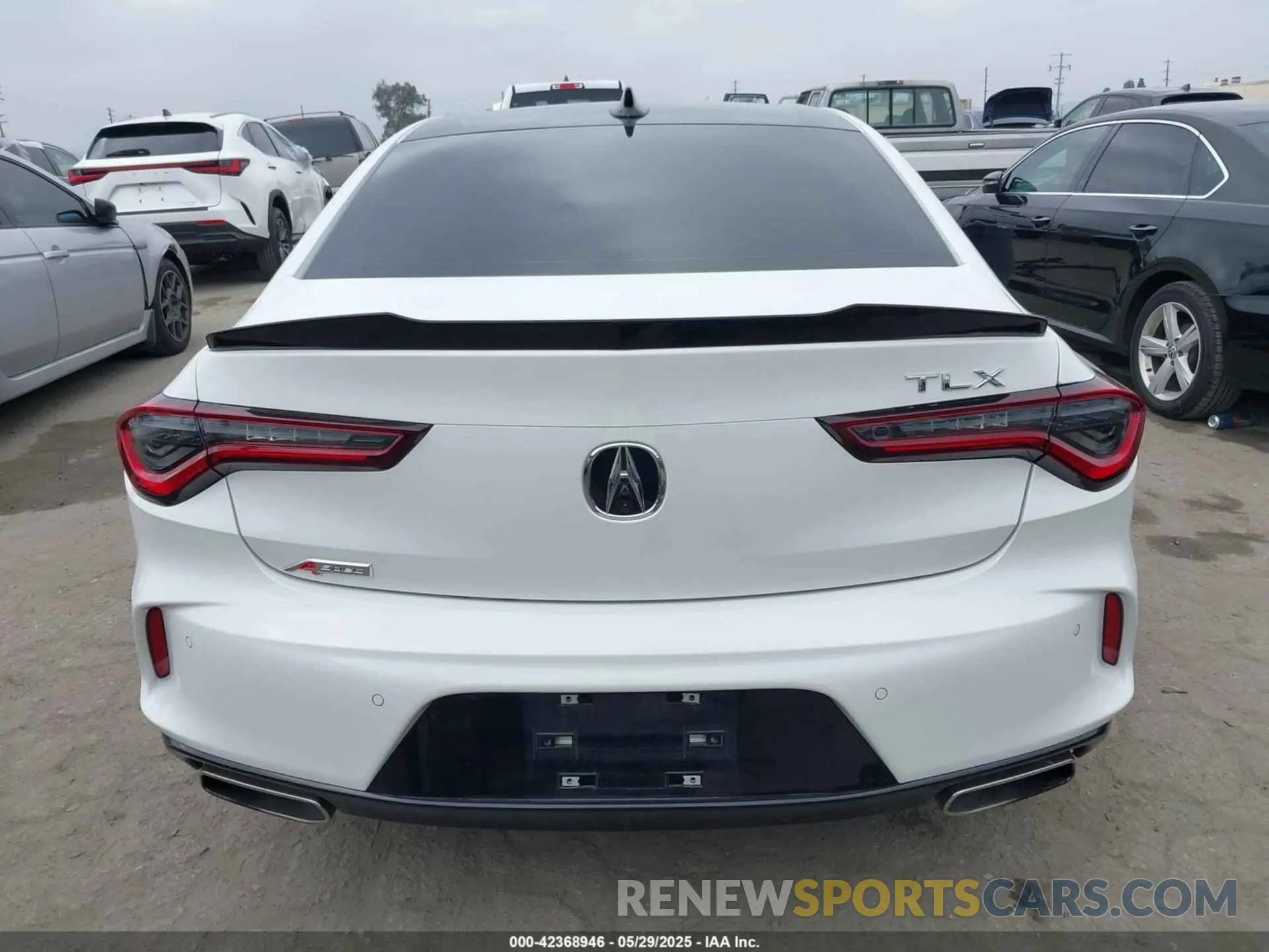 16 Photograph of a damaged car 19UUB5F59NA001954 ACURA TLX 2022
