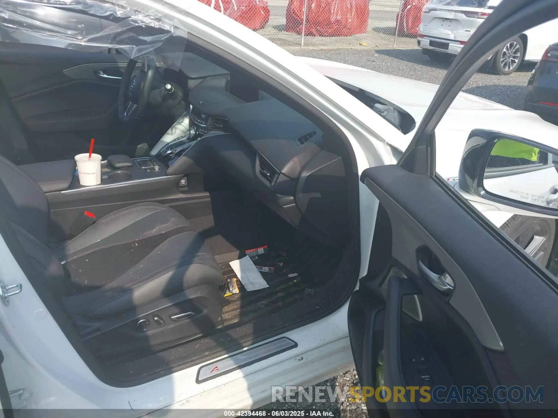 5 Photograph of a damaged car 19UUB5F59NA003672 ACURA TLX 2022