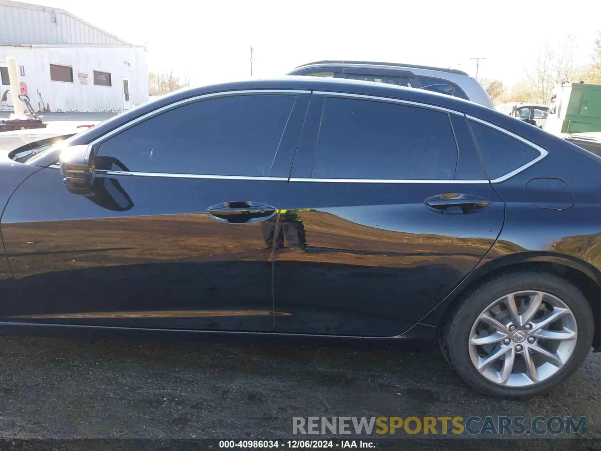 14 Photograph of a damaged car 19UUB6F33NA001694 ACURA TLX 2022