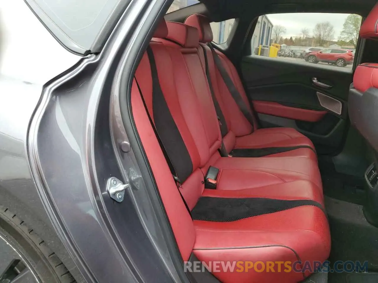 10 Photograph of a damaged car 19UUB6F50NA001041 ACURA TLX 2022